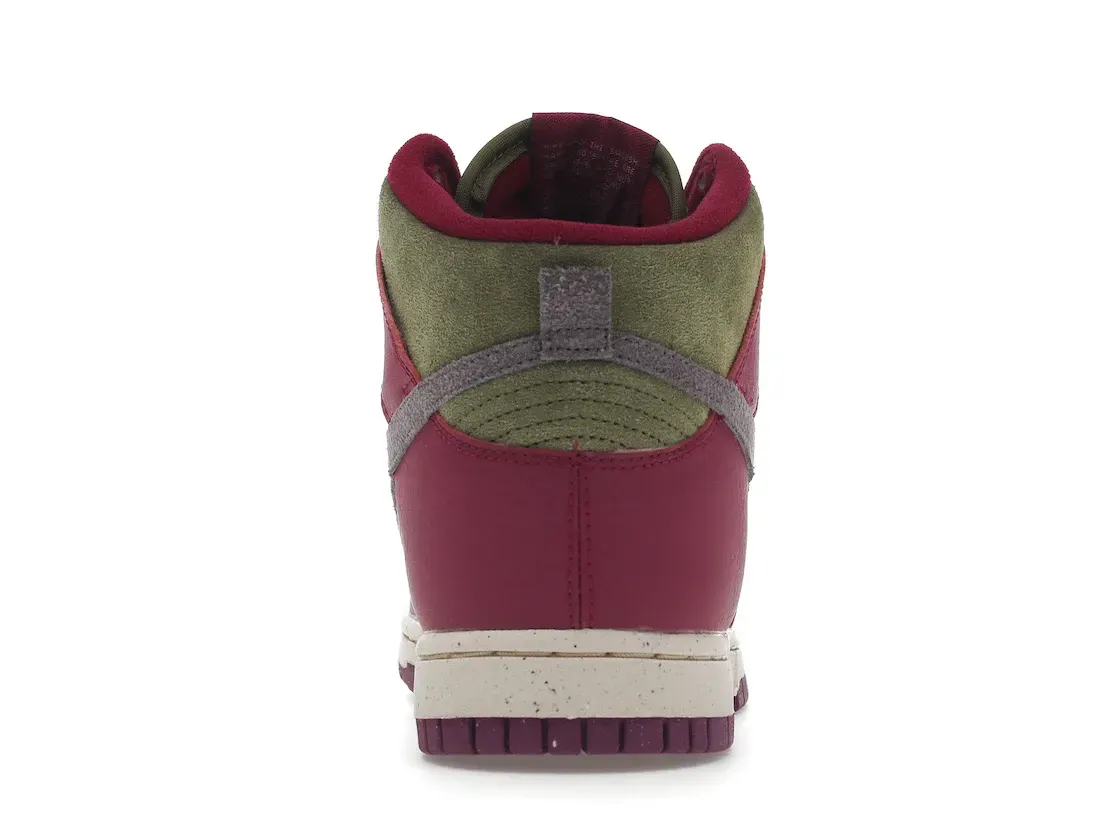 Фото № 4 с приближением к товару «‎Nike Dunk High Dynamic Berry »