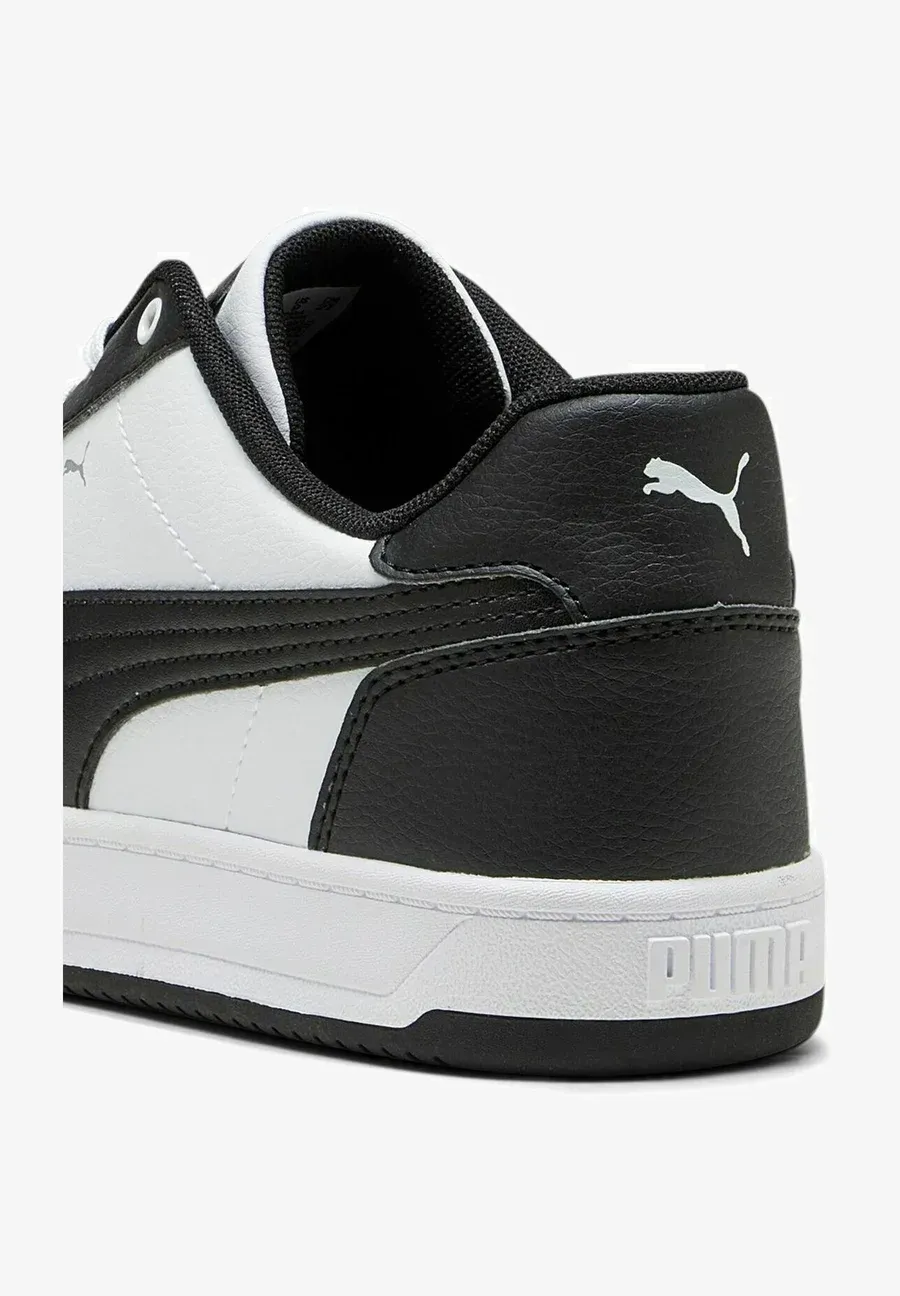 Фото № 4 с приближением к товару «‎Trainers»