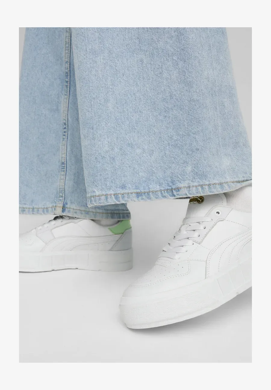 Фото № 1 с приближением к товару «‎CALI COURT»