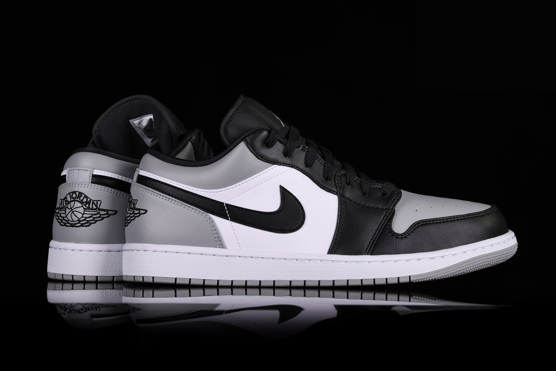 Фото № 3 с приближением к товару «‎Air Jordan 1 Low Vintage Basketball Shoes Shadow Toe»