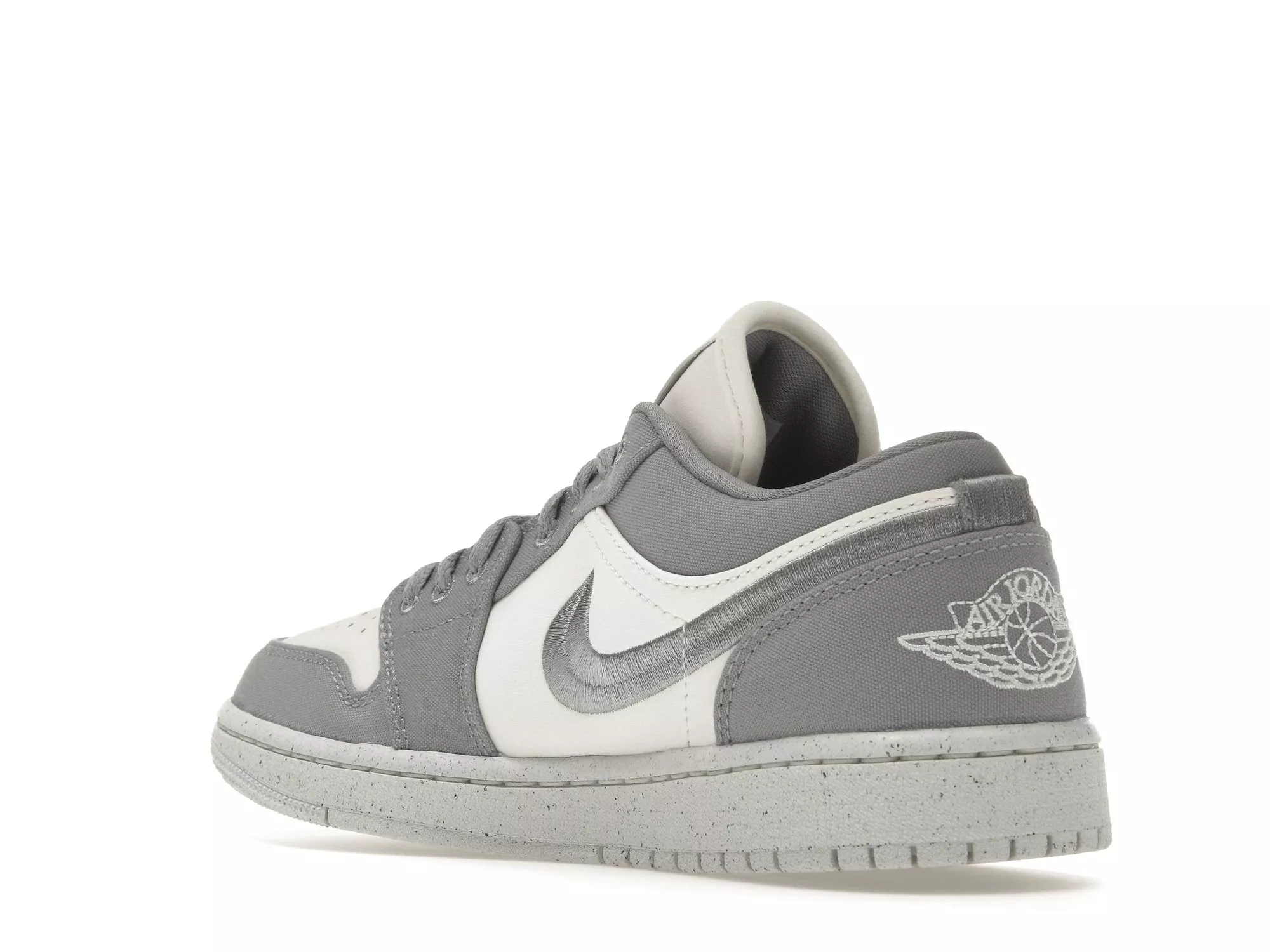 Фото № 4 с приближением к товару «‎Jordan 1 Low SE Light Steel Grey »