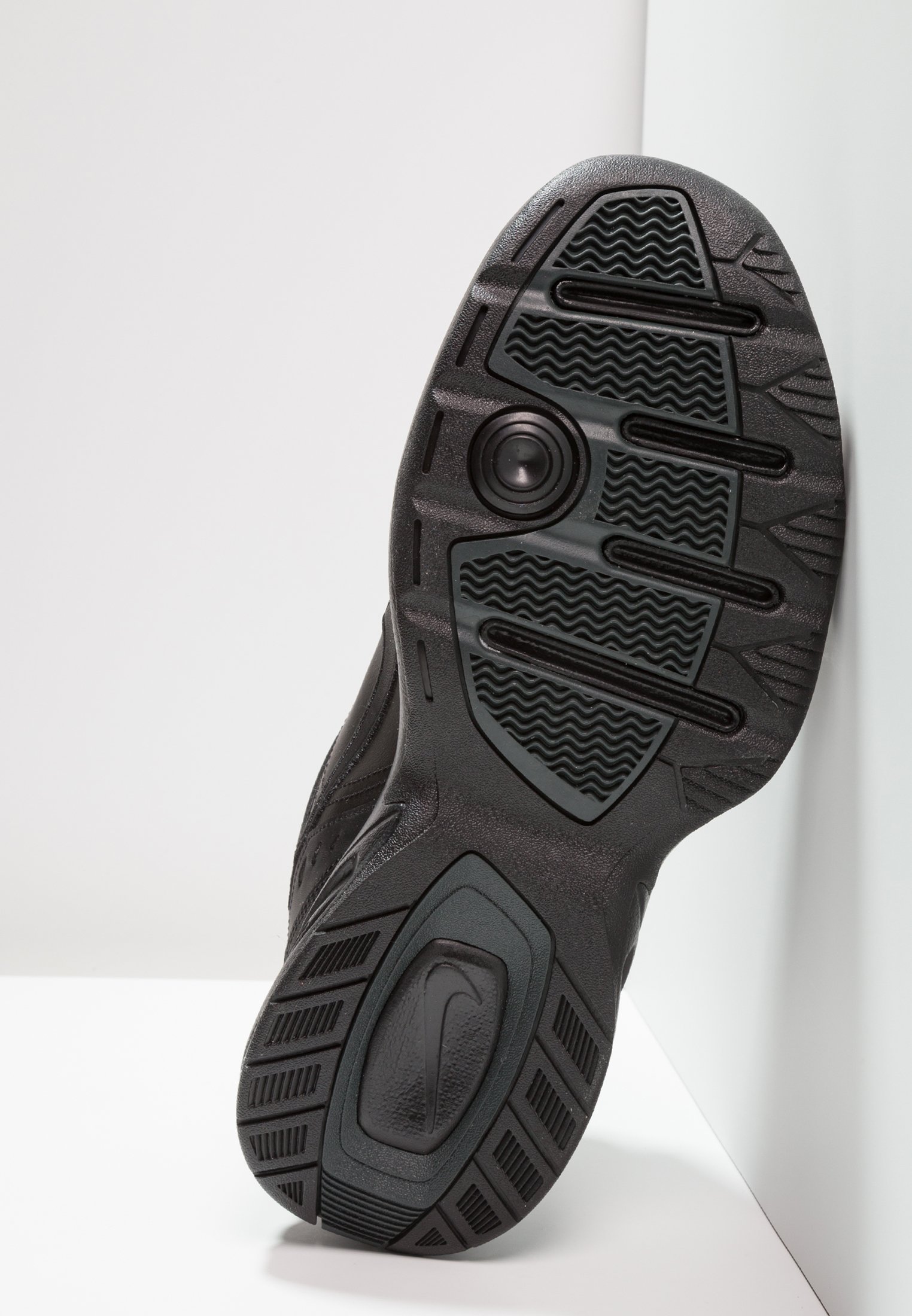 Фото № 5 с приближением к товару «‎Nike Air Monarch IV »