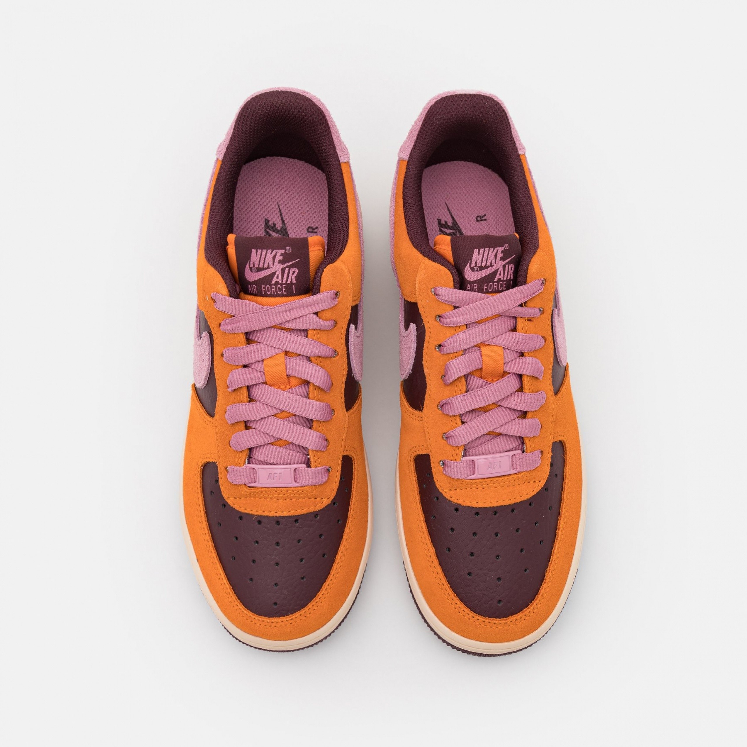 Фото № 5 с приближением к товару «‎Nike Wmns Air Force 1 07 Eso »