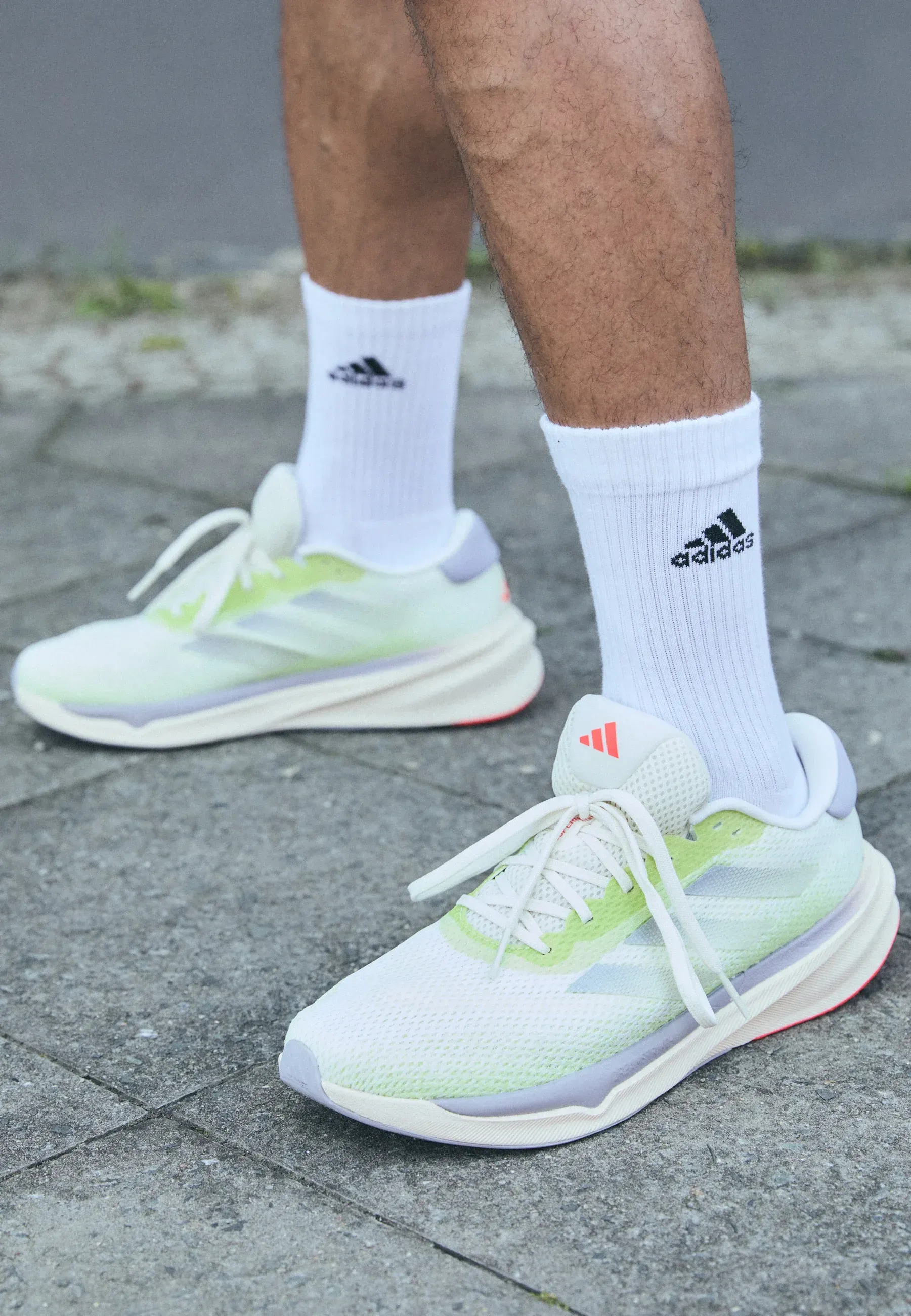 Фото № 2 с приближением к товару «‎SUPERNOVA STRIDE»