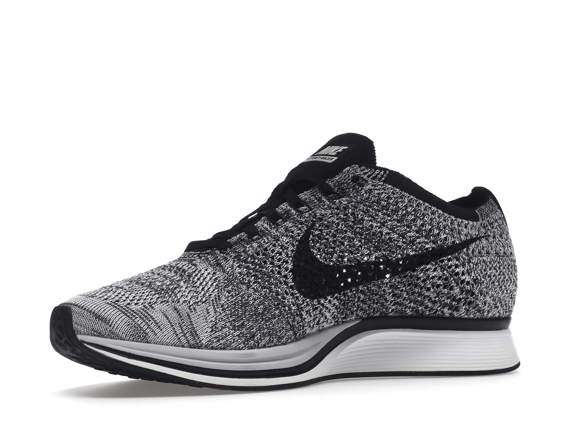 Фото № 3 с приближением к товару «‎Nike Flyknit Racer Oreo»