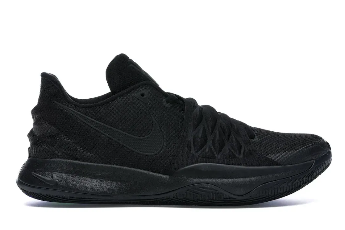 Фото № 1 с приближением к товару «‎Nike Kyrie Low 1 Triple Black»