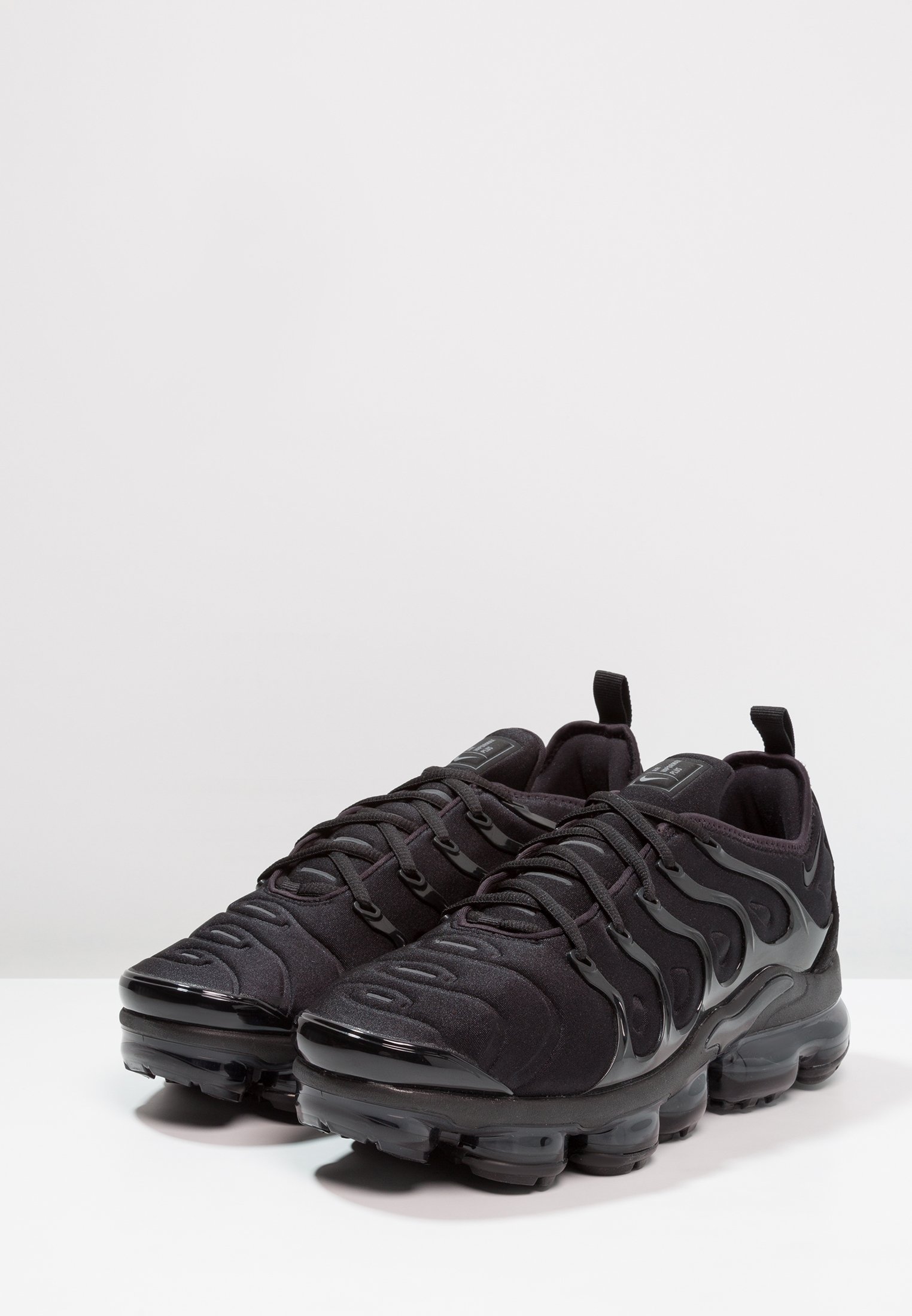 Фото № 3 с приближением к товару «‎Nike Air Vapormax Plus »