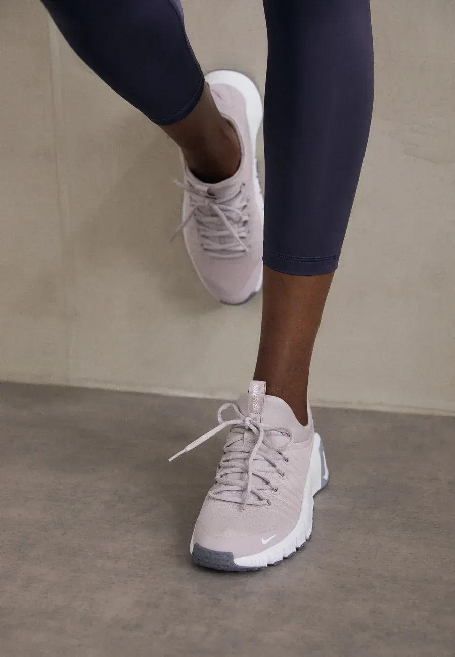 Фото № 2 с приближением к товару «‎FREE METCON 6»