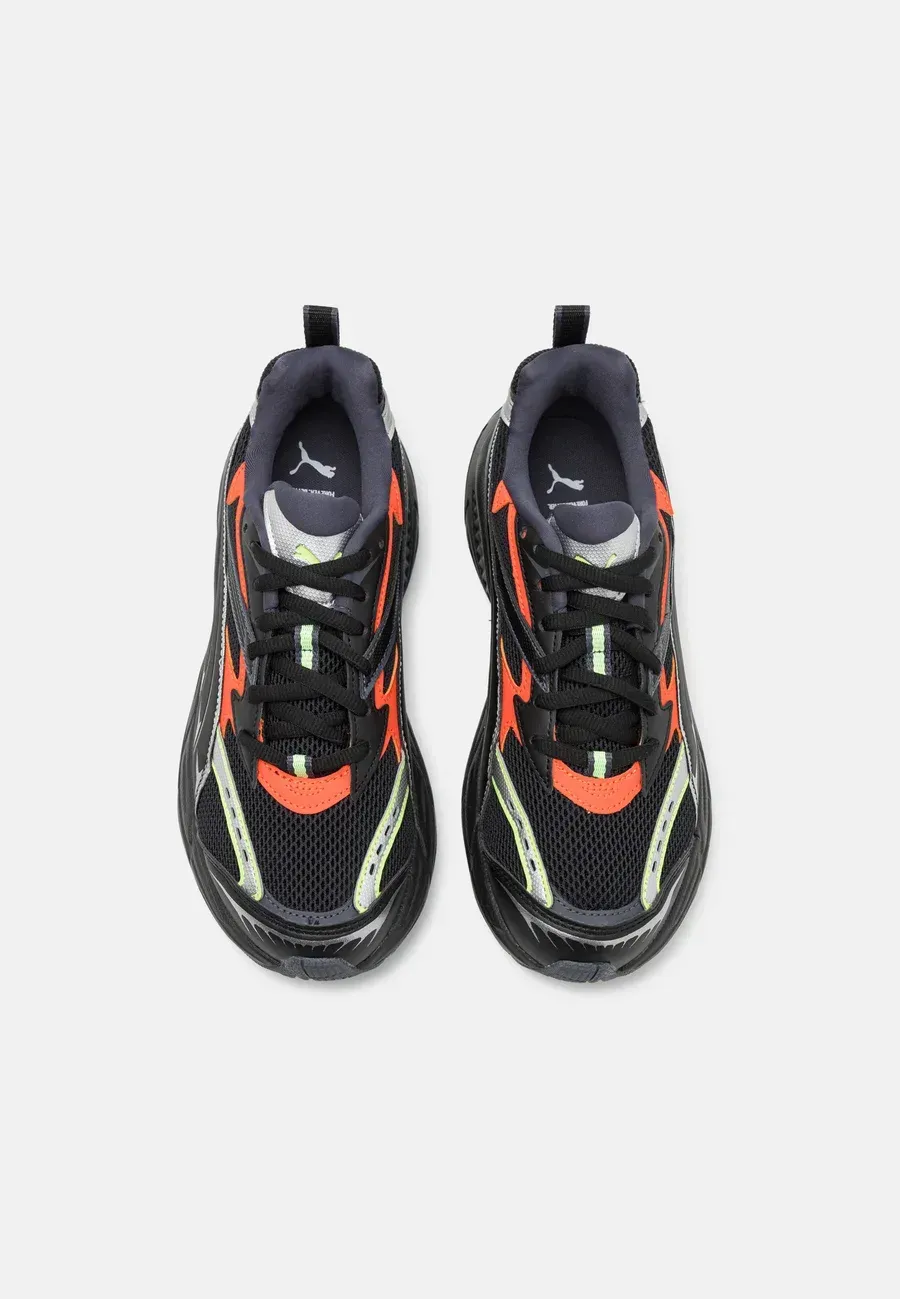 Фото № 4 с приближением к товару «‎MORPHIC»