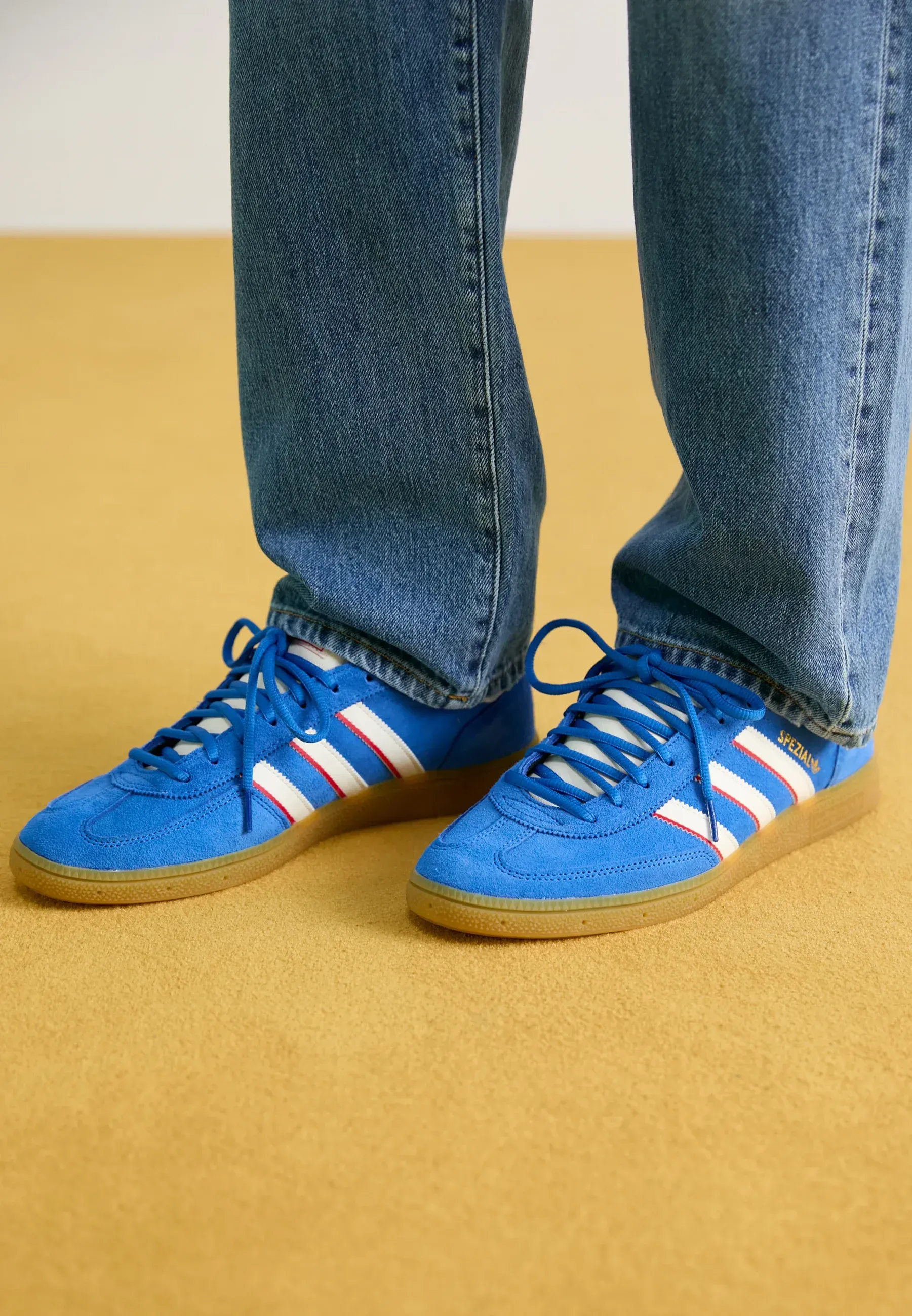 Фото № 2 с приближением к товару «‎HANDBALL SPEZIAL UNISEX»