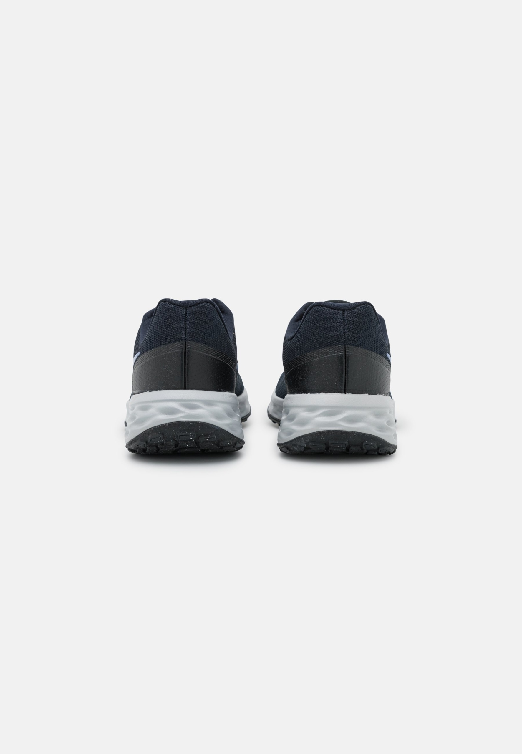 Фото № 2 с приближением к товару «‎Nike Revolution 6»