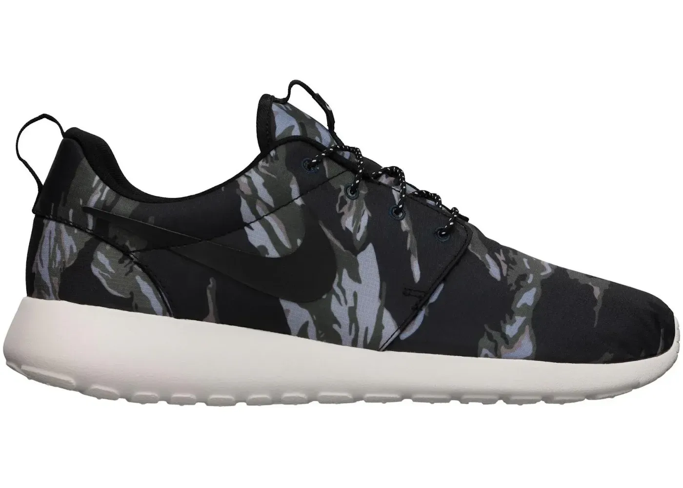 Фото № 1 с приближением к товару «‎Nike Roshe Run Black Tiger Camo»
