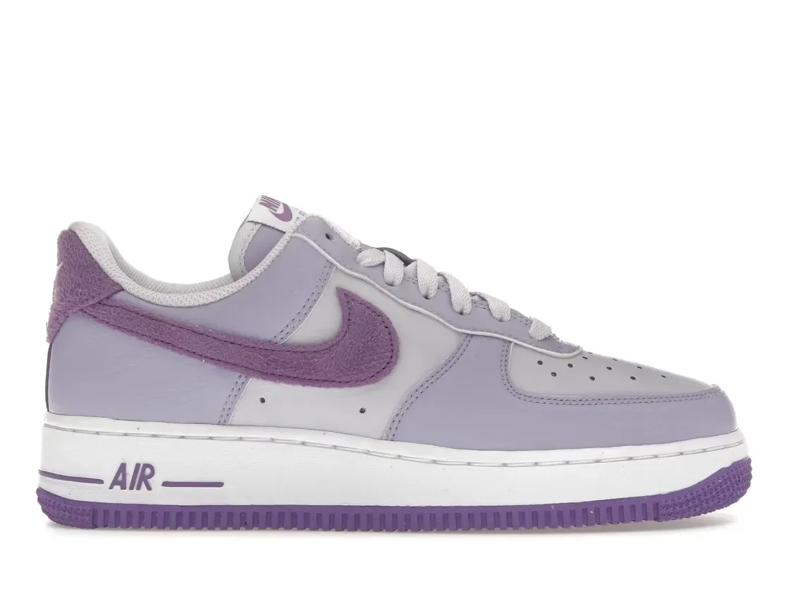 Фото № 1 с приближением к товару «‎Nike Air Force 1 Low '07 Next Nature»