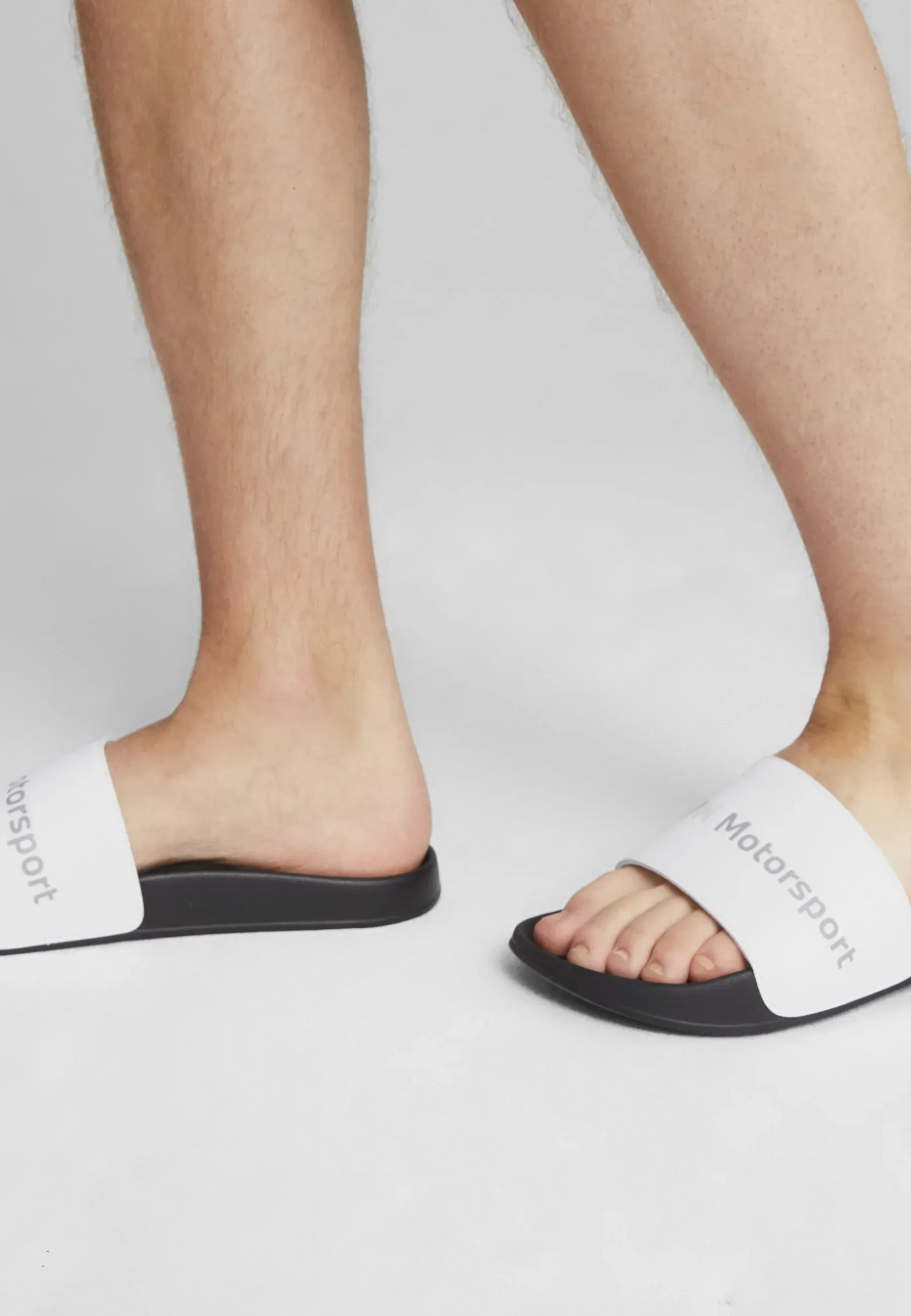 Фото № 1 с приближением к товару «‎MOTORSPORT LOGO LEADCAT 2.0 »