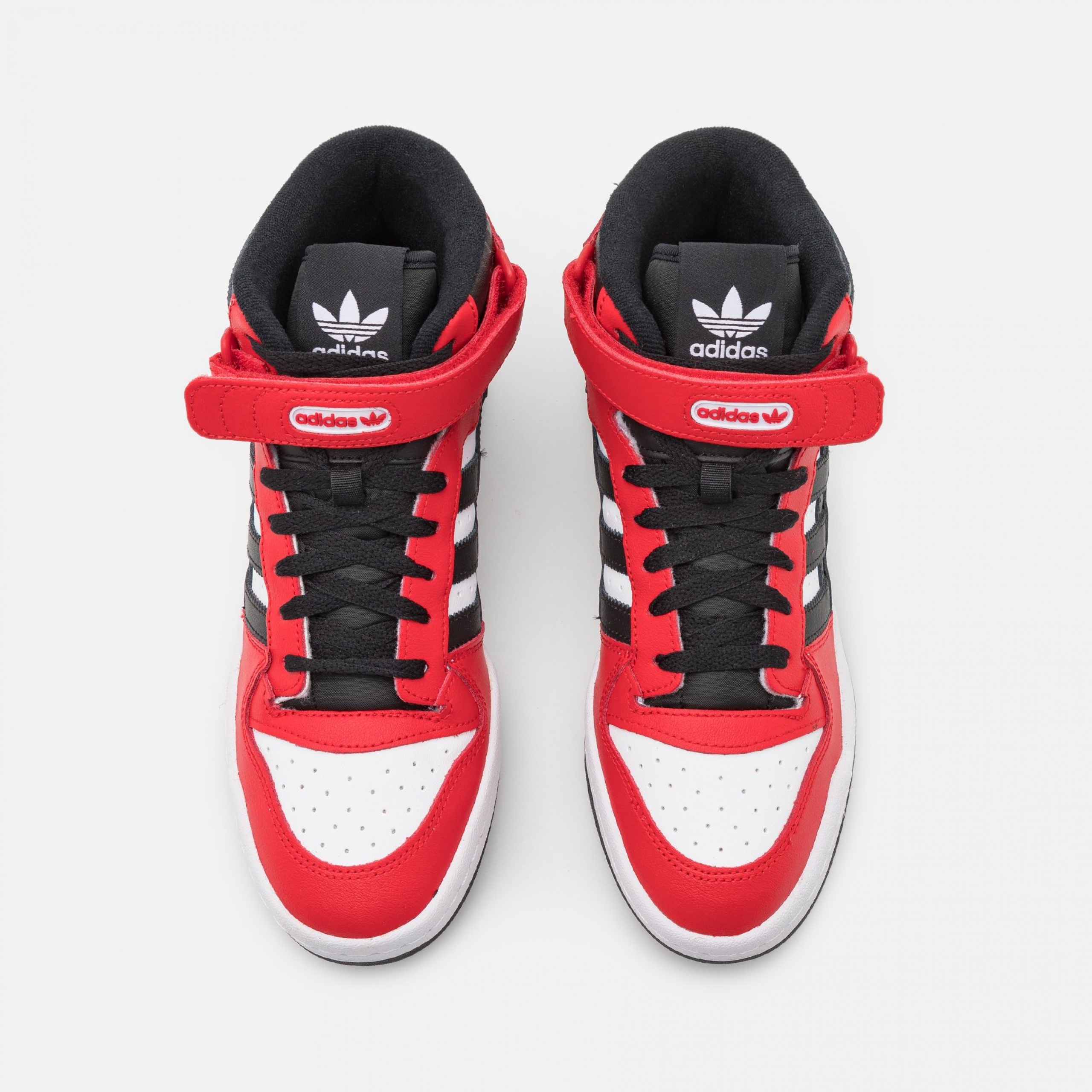 Фото № 4 с приближением к товару «‎Adidas Forum »