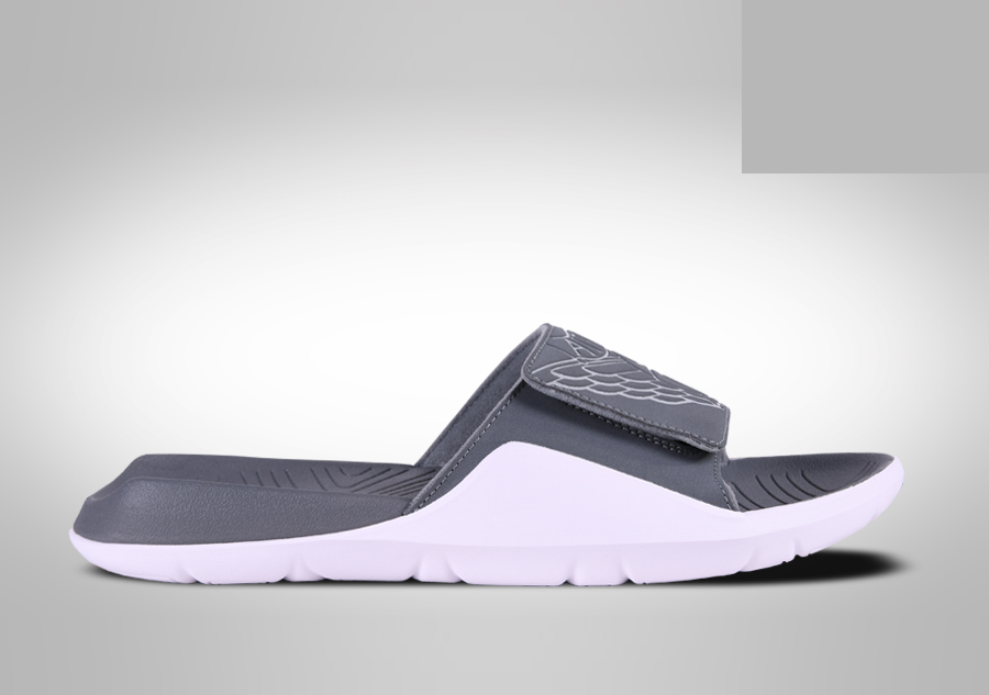 Фото № 1 с приближением к товару «‎Nike Air Jordan Hydro 7 Smoke»