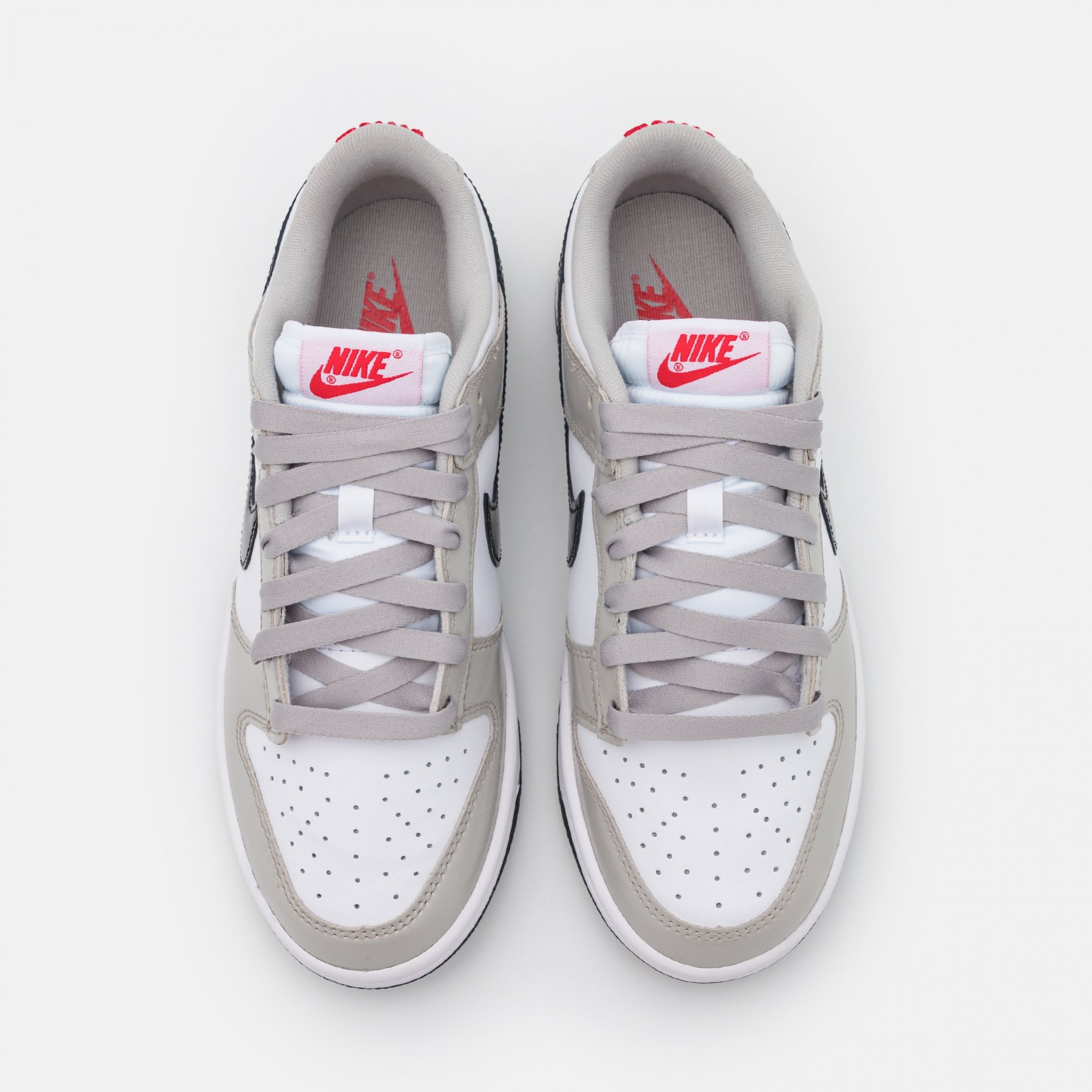 Фото № 5 с приближением к товару «‎Nike W Dunk Ess »