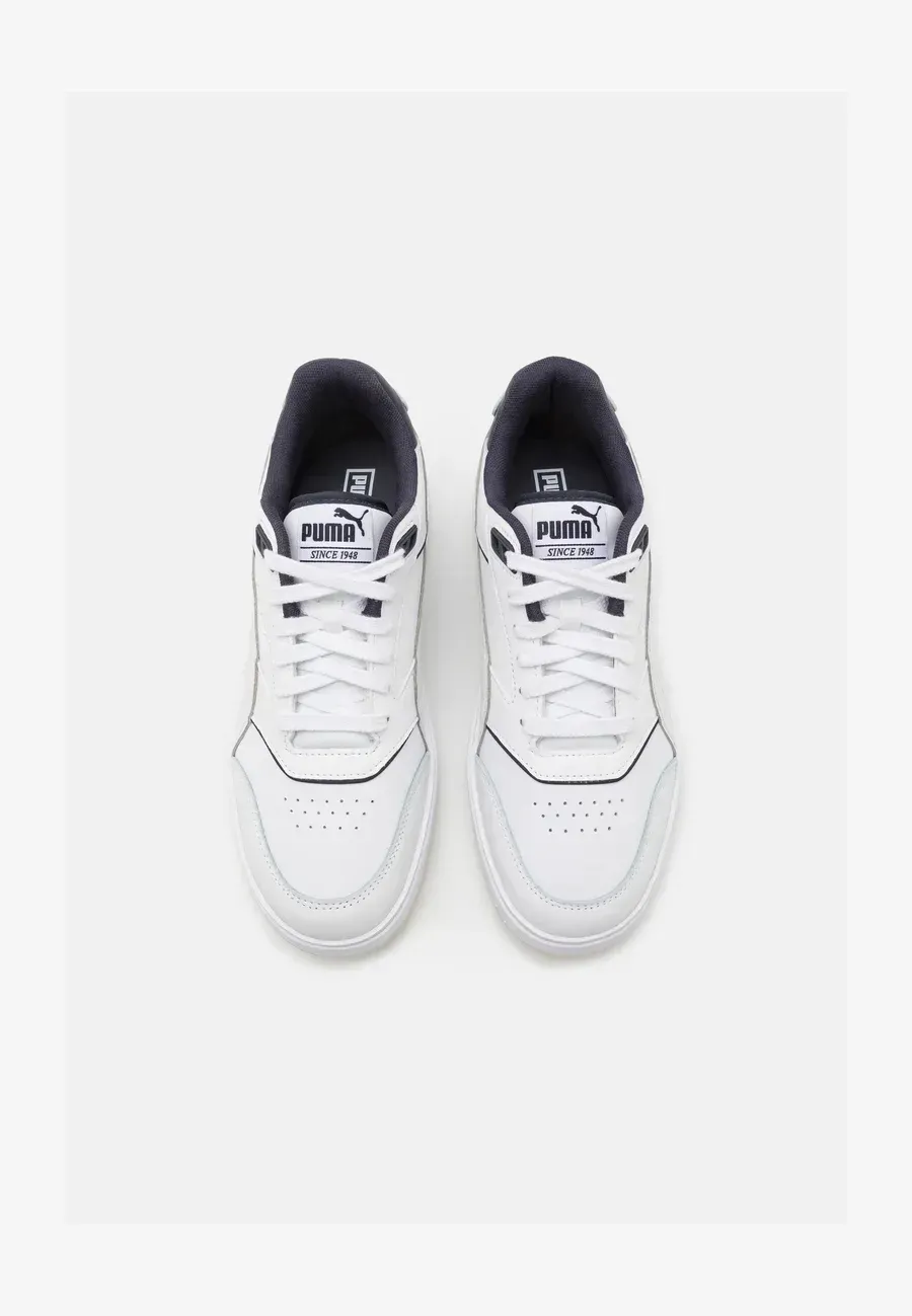 Фото № 4 с приближением к товару «‎DOUBLECOURT »