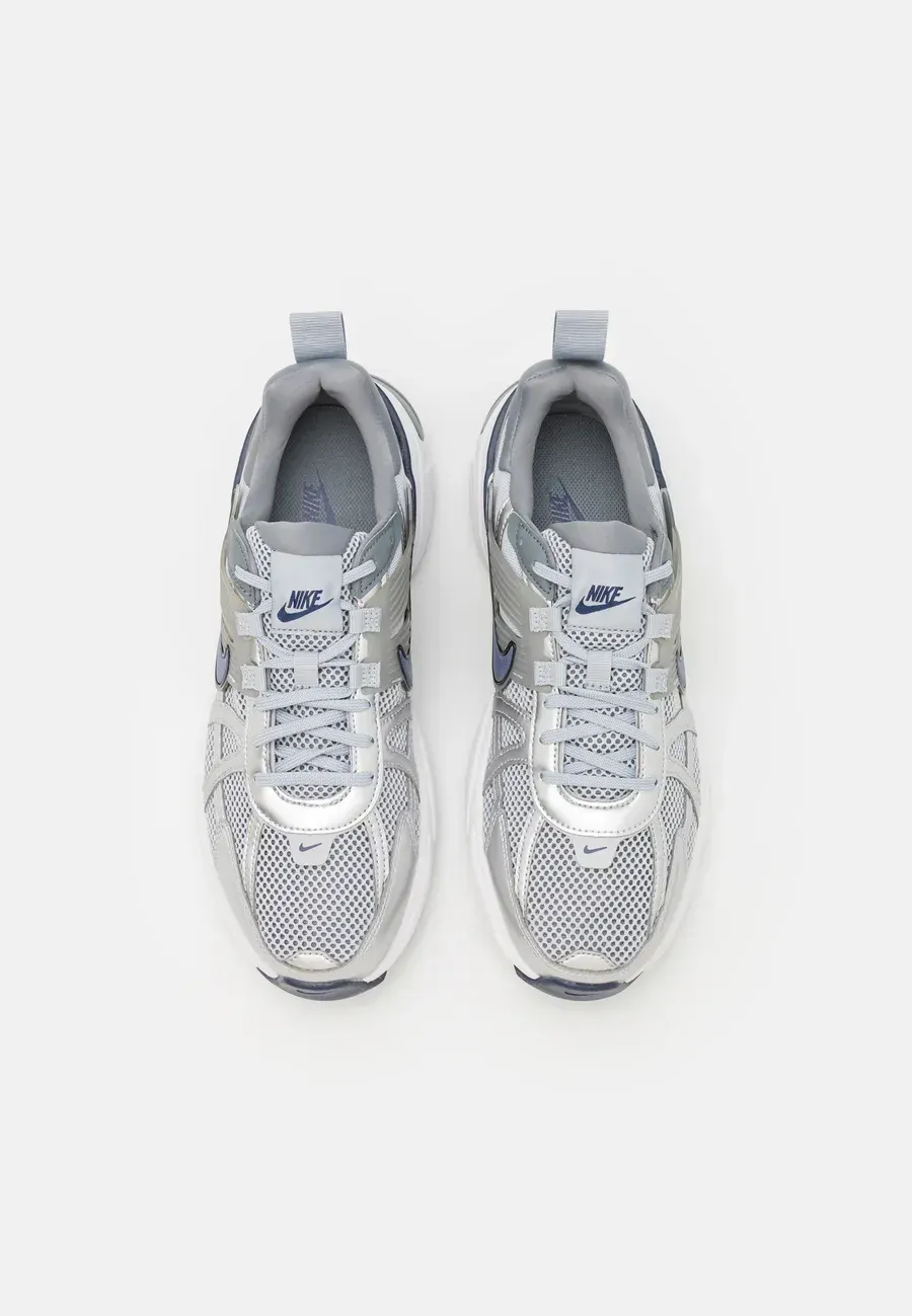 Фото № 4 с приближением к товару «‎V2K RUN »