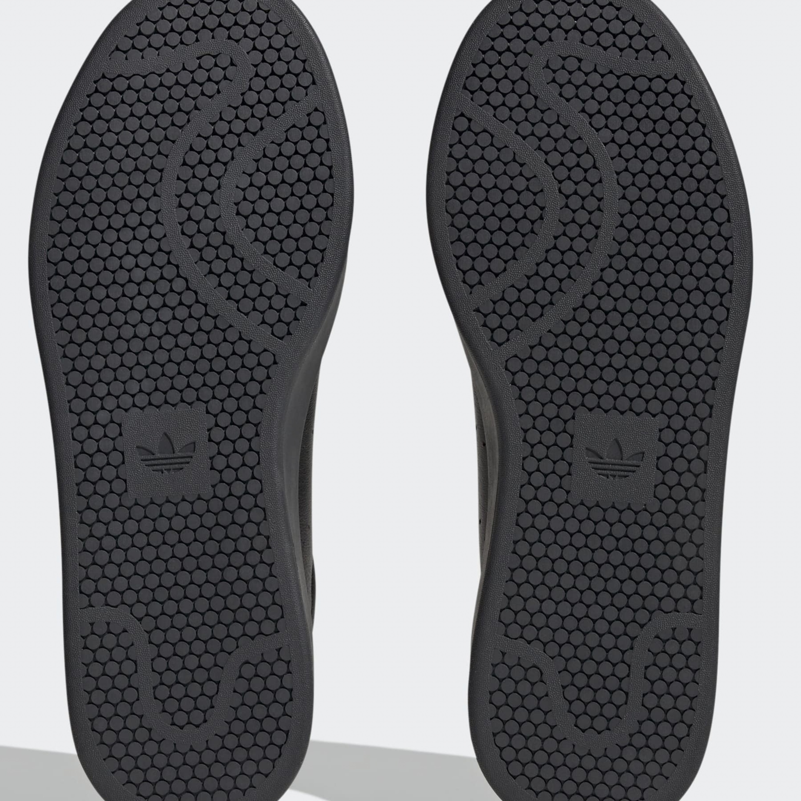 Фото № 3 с приближением к товару «‎Adidas Stan Smith Relasted »