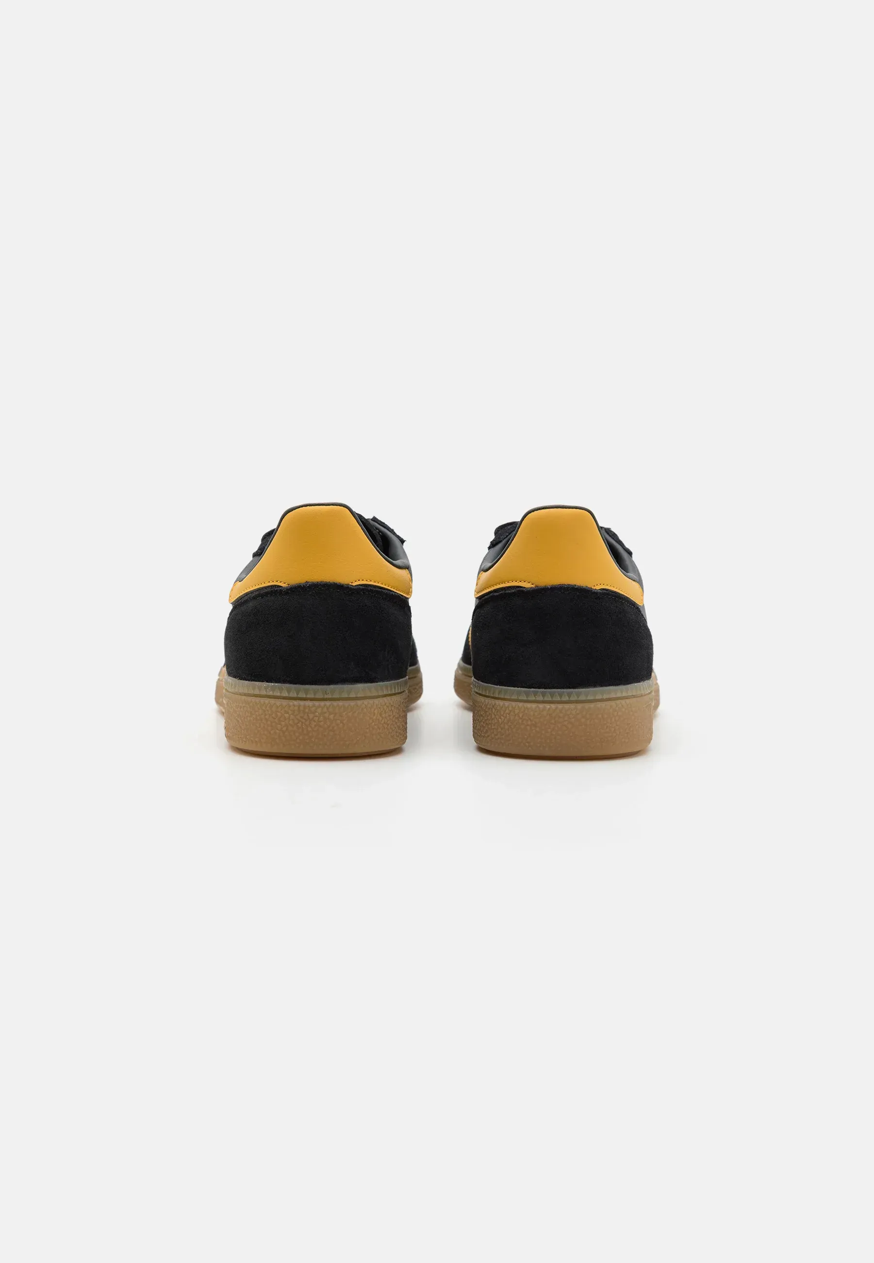 Фото № 3 с приближением к товару «‎HANDBALL SPEZIAL UNISEX»