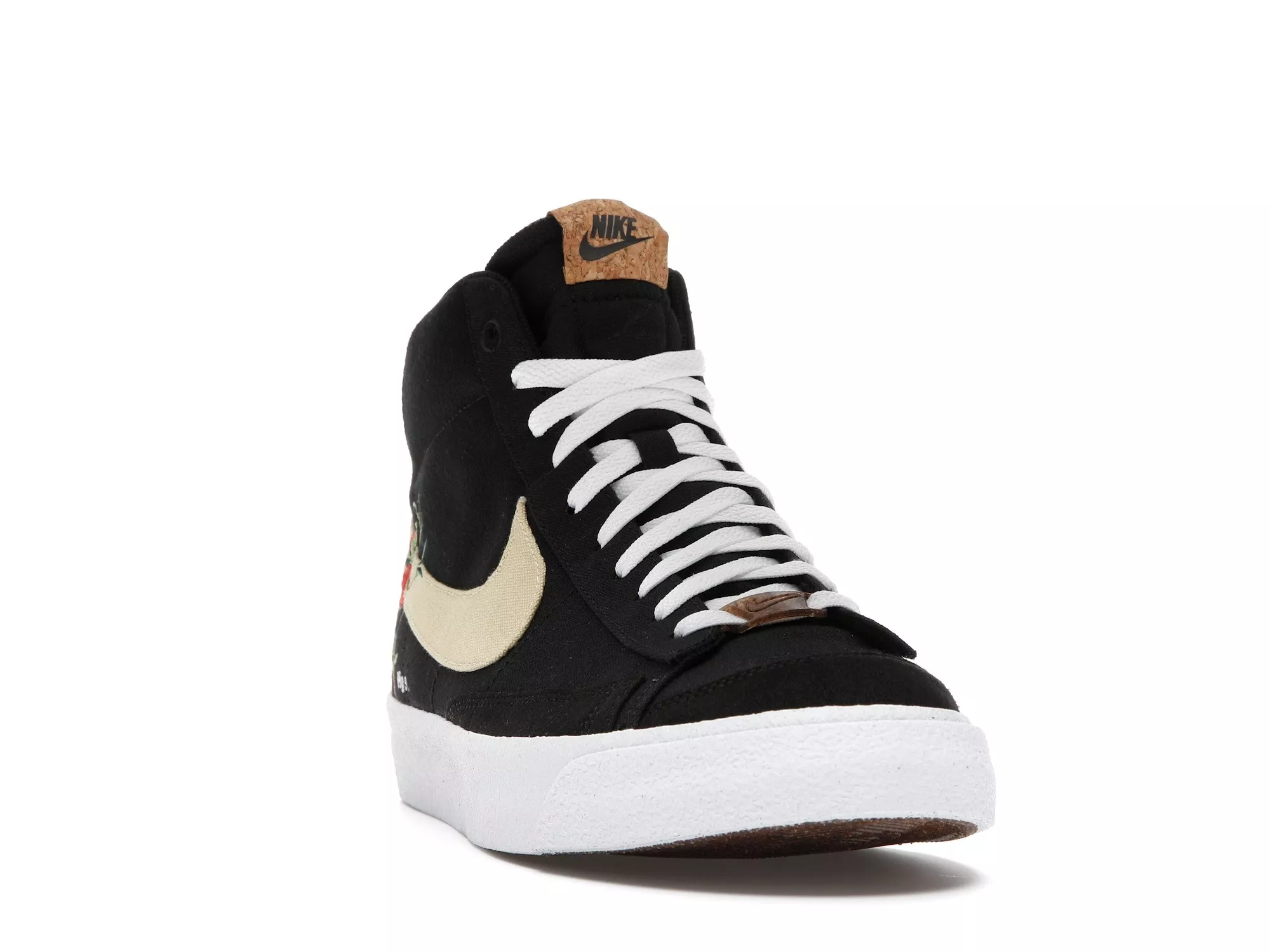 Фото № 1 с приближением к товару «‎Nike Blazer Mid 77 Pomegranate»