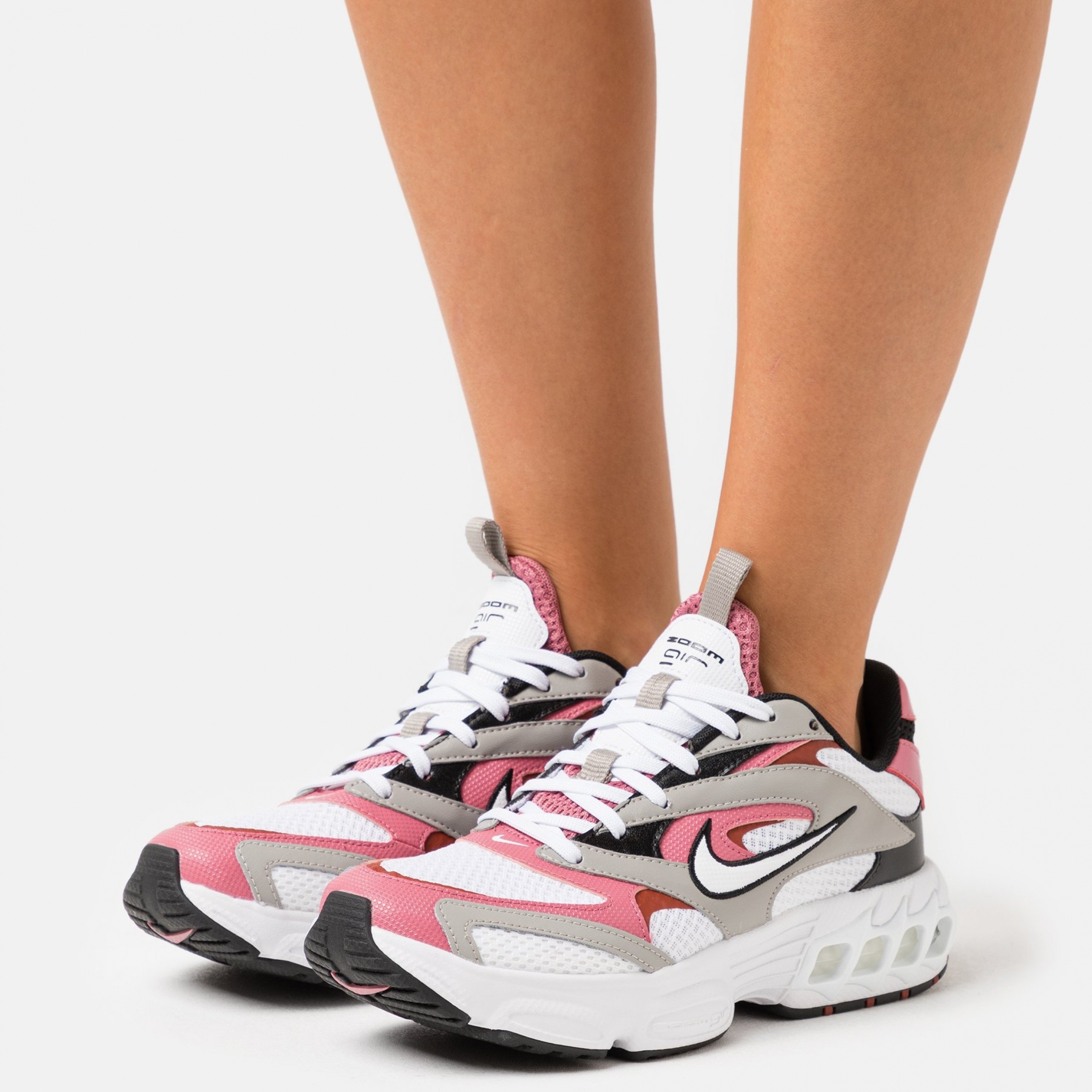 Фото № 2 с приближением к товару «‎Nike W Zoom Air Fire »