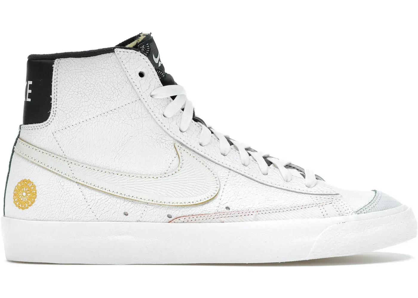 Фото № 1 с приближением к товару «‎Nike Blazer Mid 77 Dia de los Muertos»