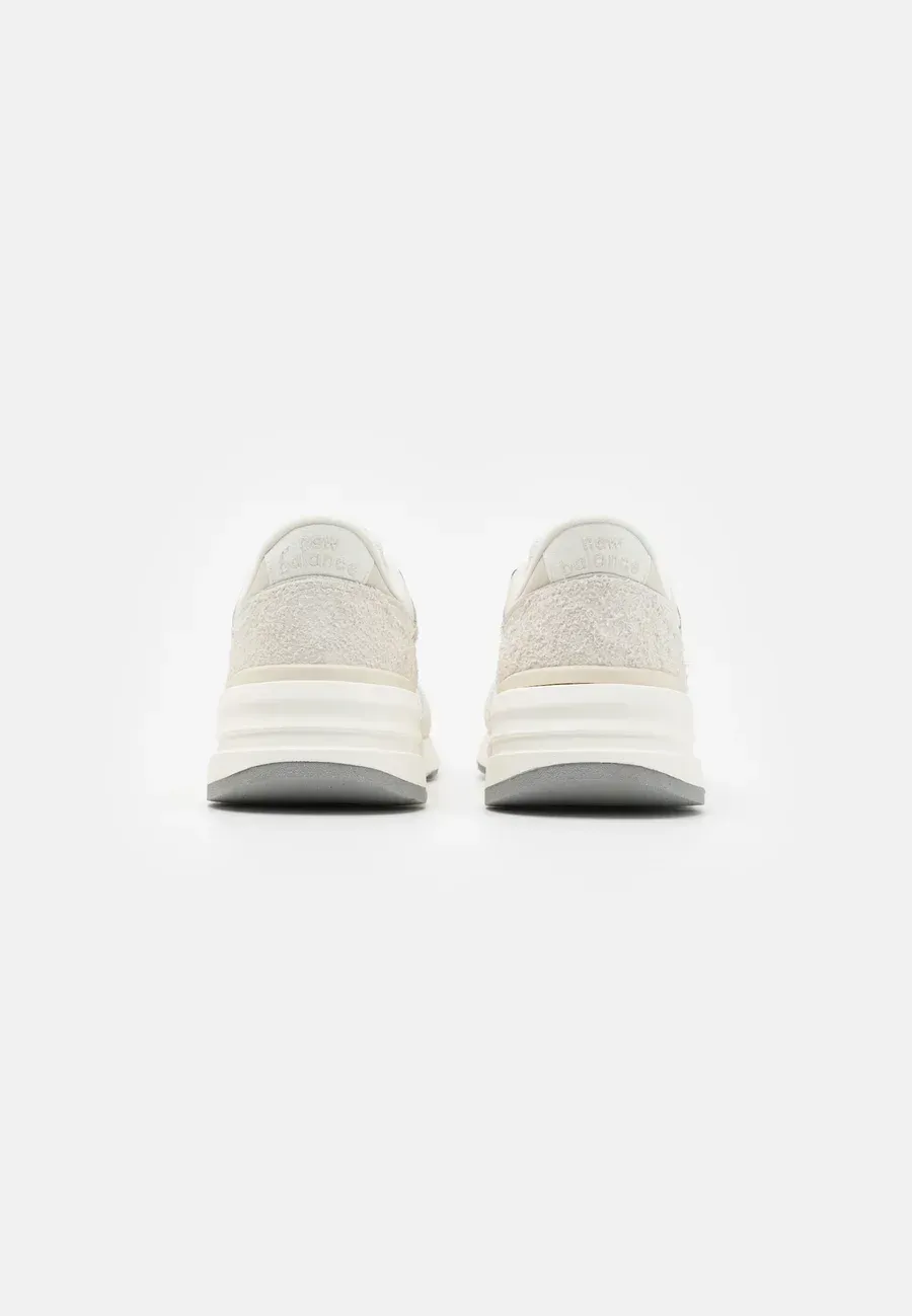 Фото № 3 с приближением к товару «‎U997R UNISEX»