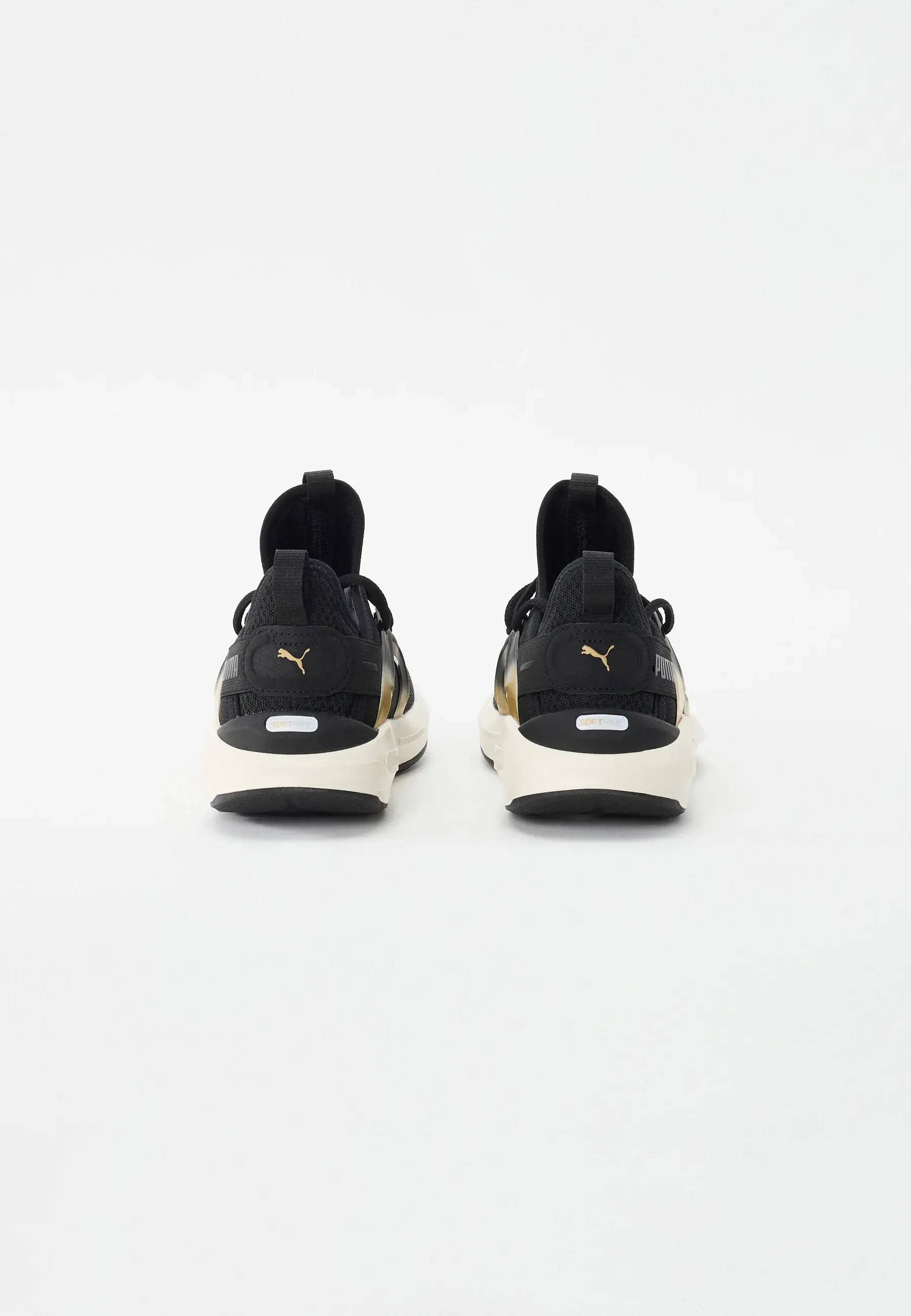 Фото № 3 с приближением к товару «‎SOFTRIDE ENZO 5 METALLIC »