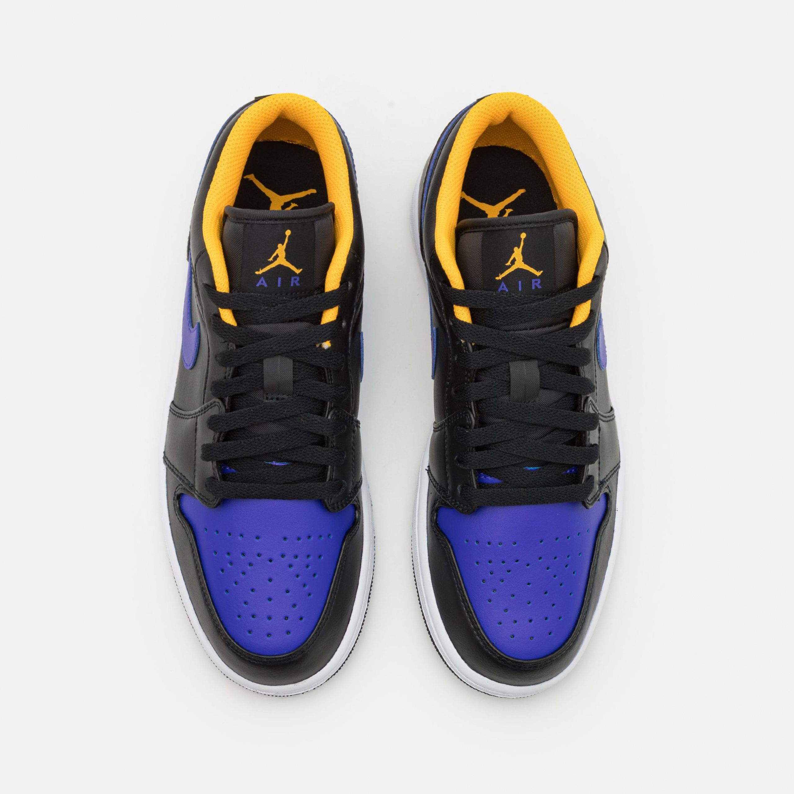 Фото № 4 с приближением к товару «‎Air Jordan 1 »