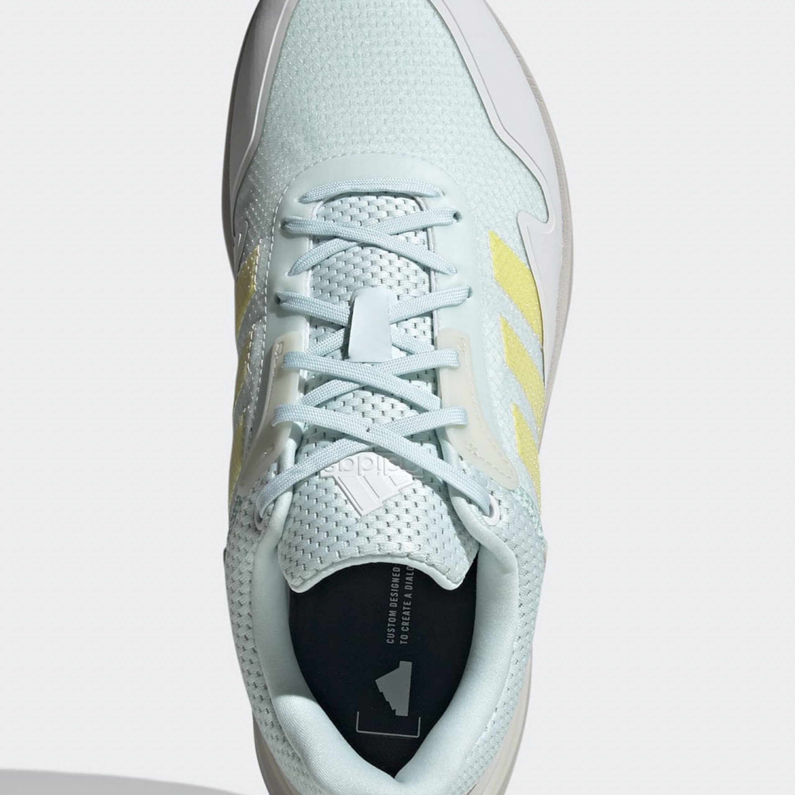 Фото № 3 с приближением к товару «‎Adidas Chill »