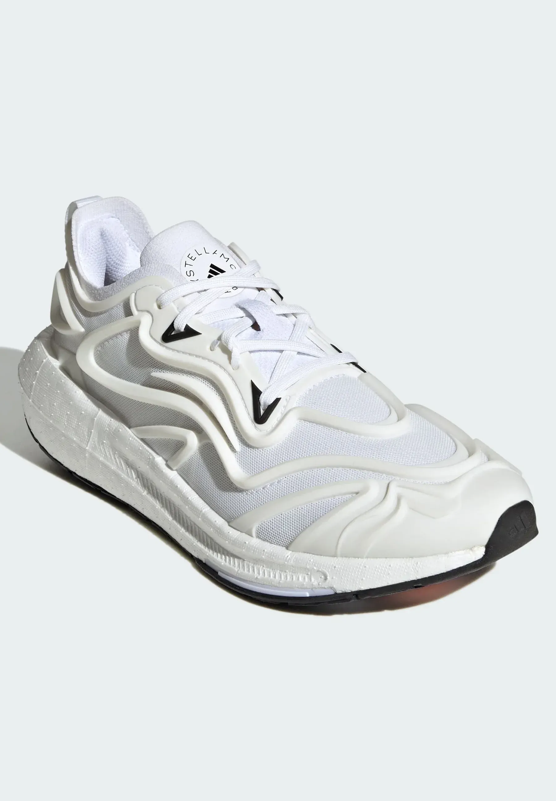 Фото № 2 с приближением к товару «‎ULTRABOOST SPEED»