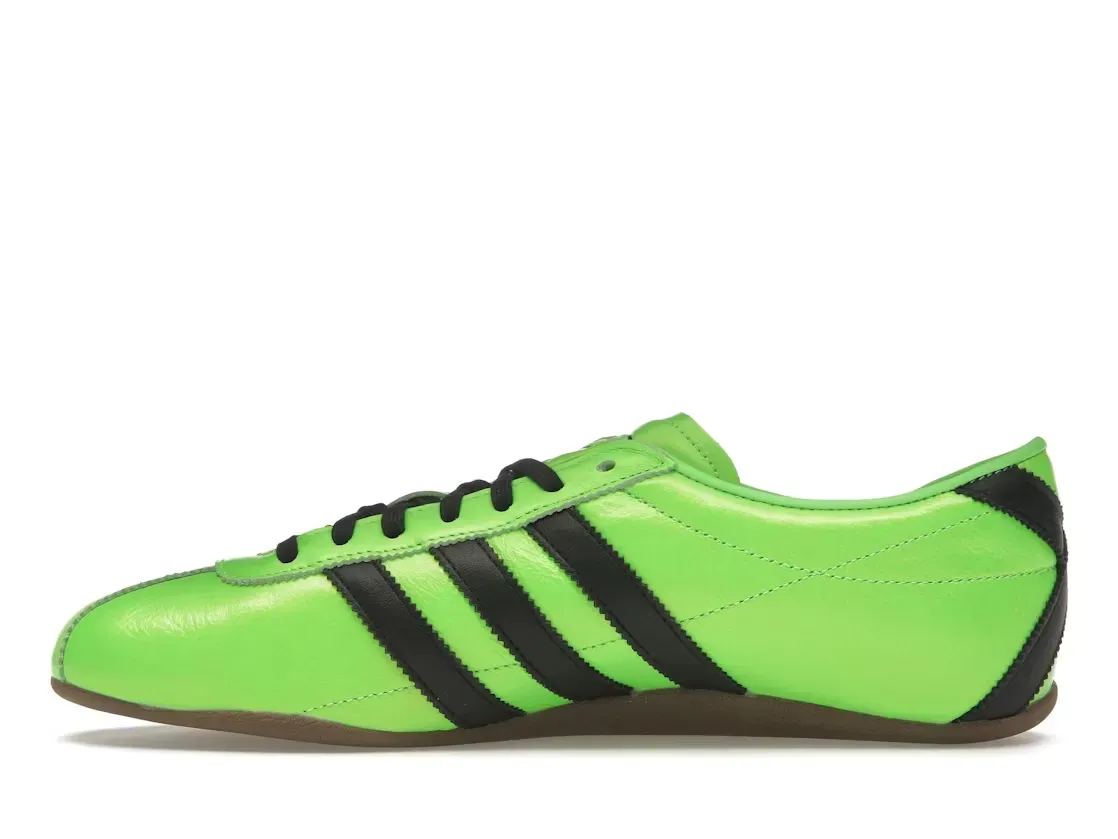 Фото № 3 с приближением к товару «‎adidas Tokyo Decon»