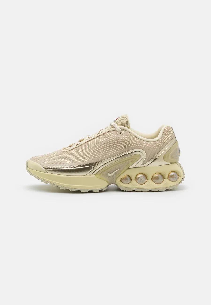 Фото № 1 с приближением к товару «‎AIR MAX DN»