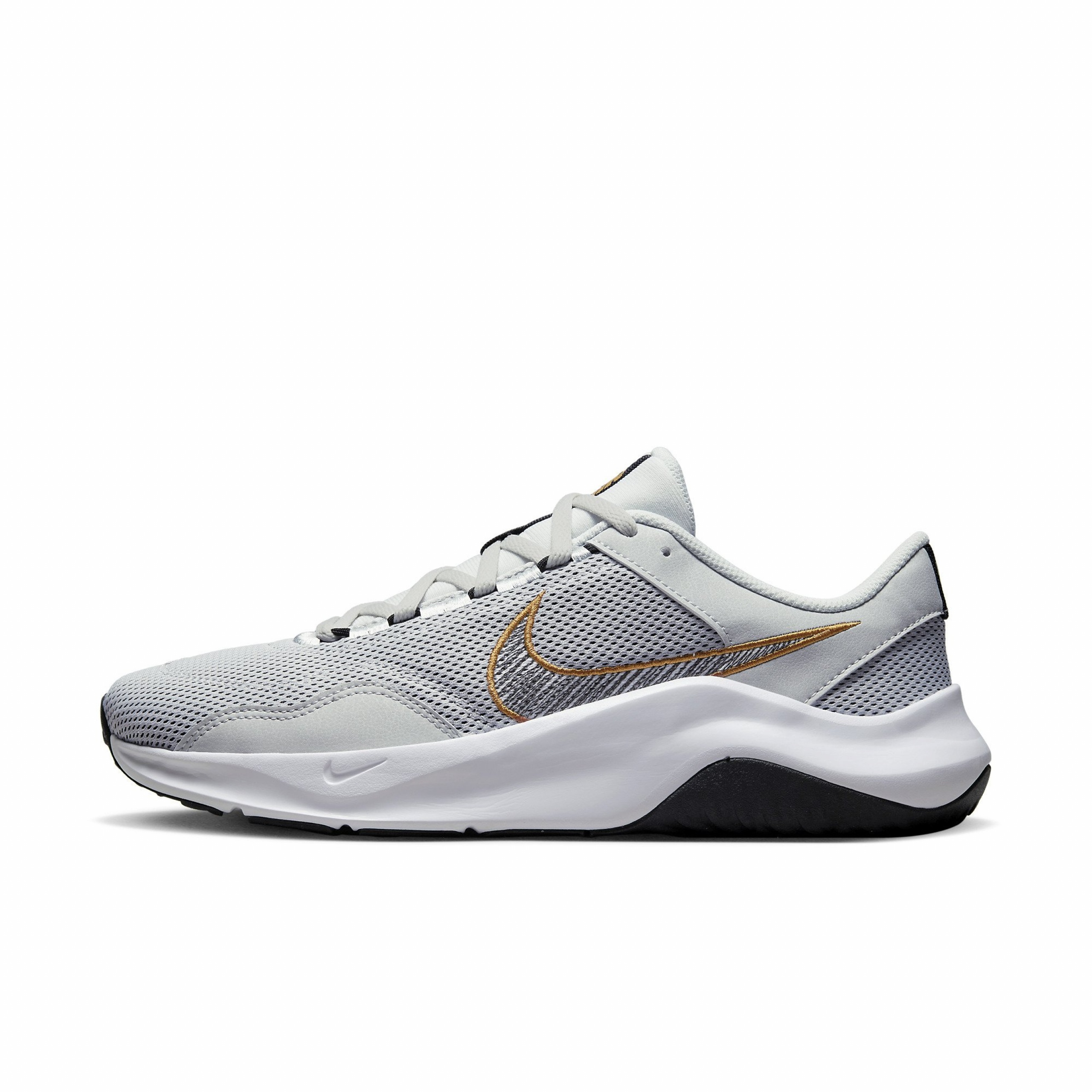 Фото № 1 с приближением к товару «‎Nike M Legend Essential 3 NN»