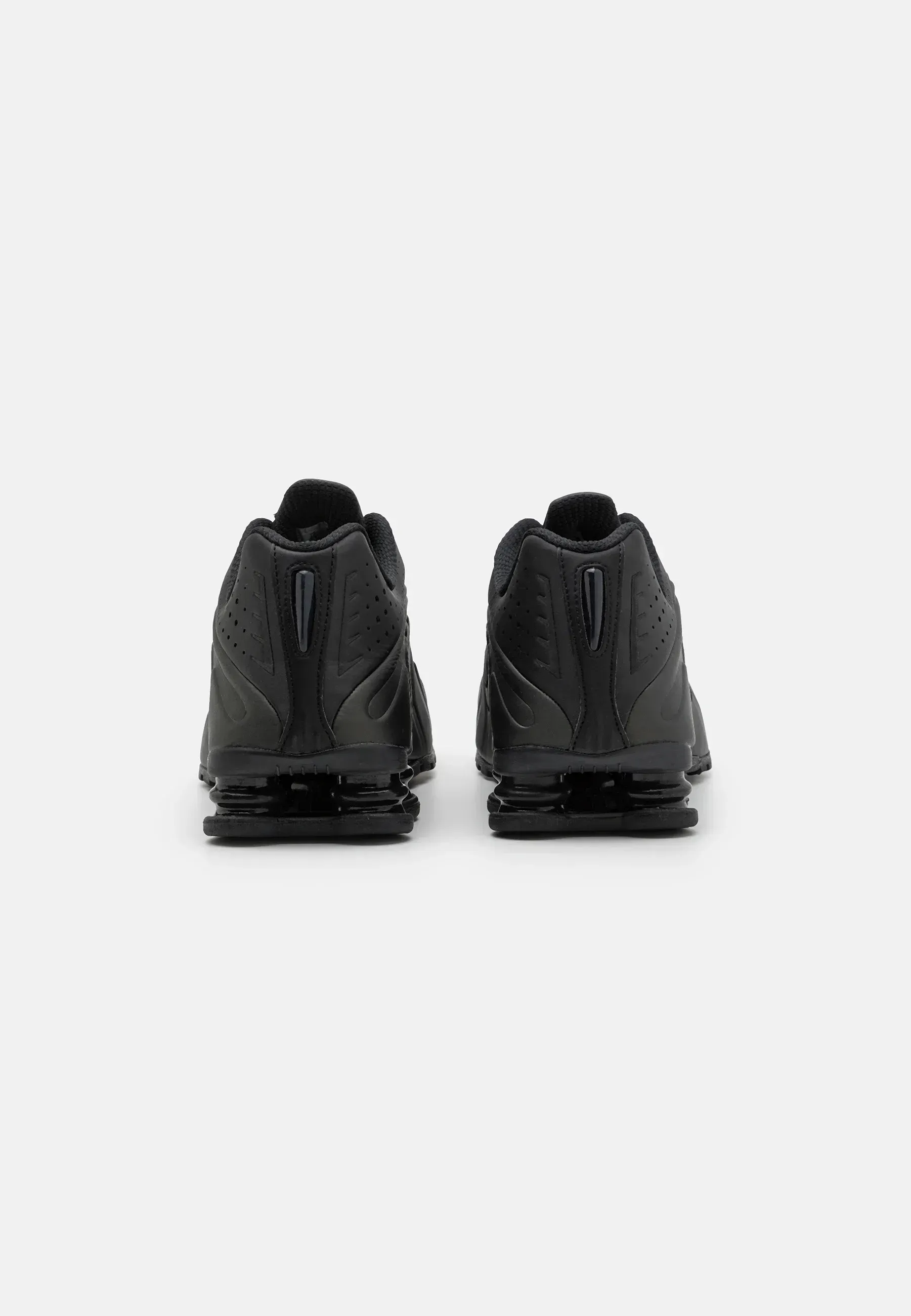 Фото № 3 с приближением к товару «‎SHOX R4 UNISEX»