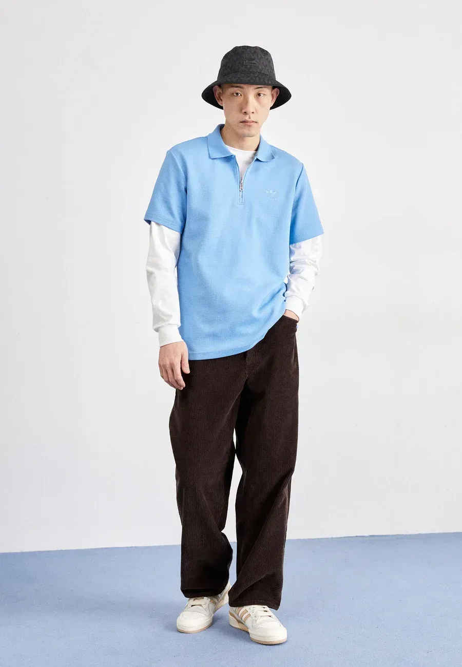 Фото № 3 с приближением к товару «‎FORUM LOW CL UNISEX»