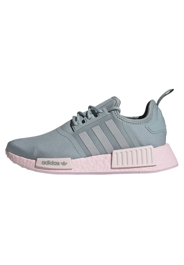 Фото № 1 с приближением к товару «‎Кроссовки Adidas SPAD111A241-C11»