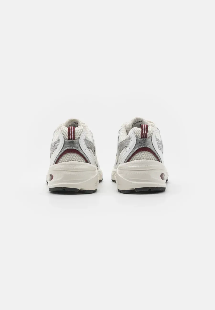 Фото № 3 с приближением к товару «‎MR530 UNISEX»