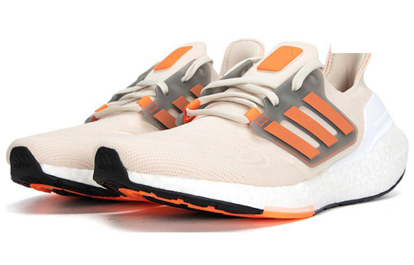 Фото № 2 с приближением к товару «‎ adidas Ultraboost 22 Running shoes»
