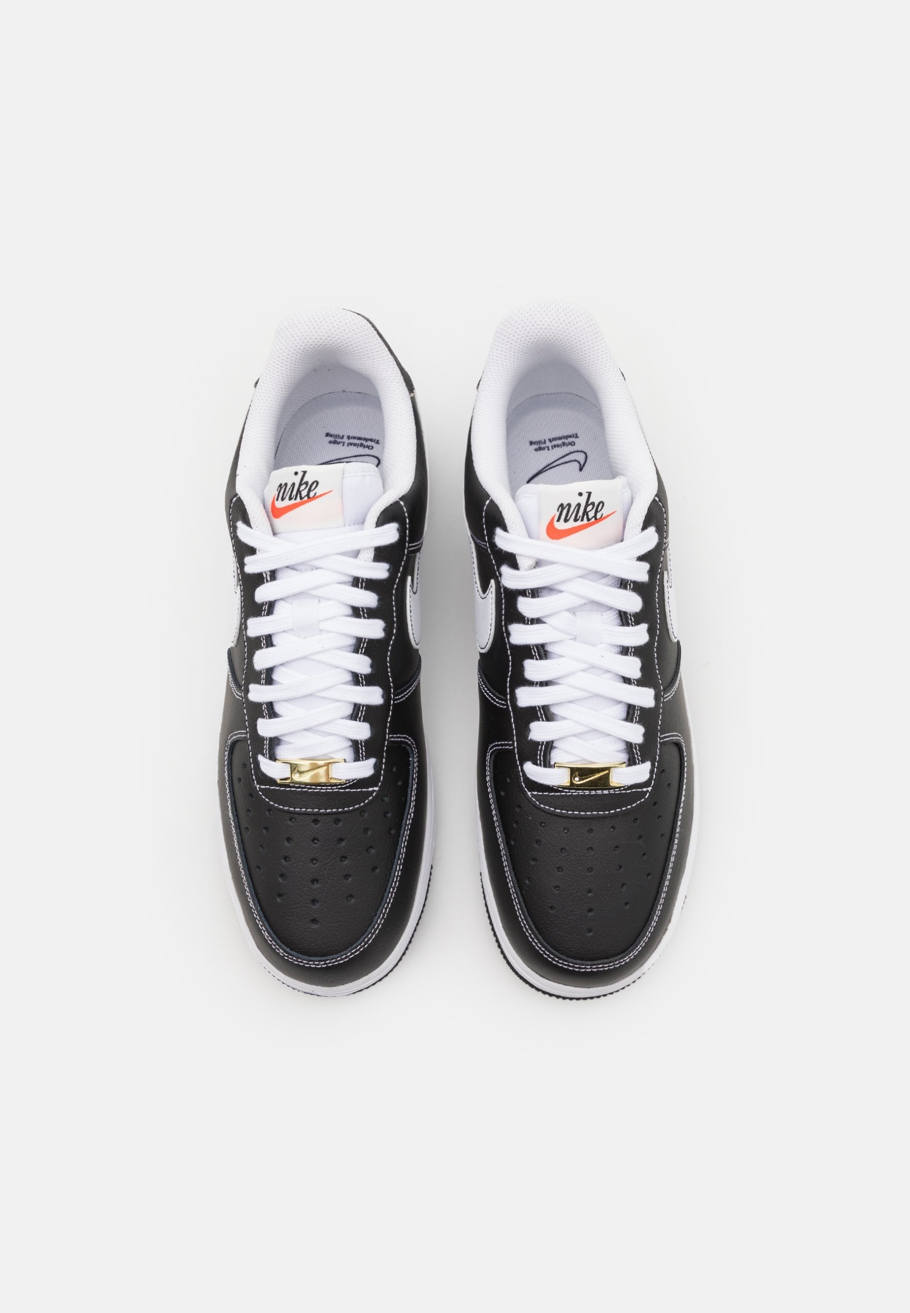 Фото № 4 с приближением к товару «‎Nike Air Force 1 ’07 »