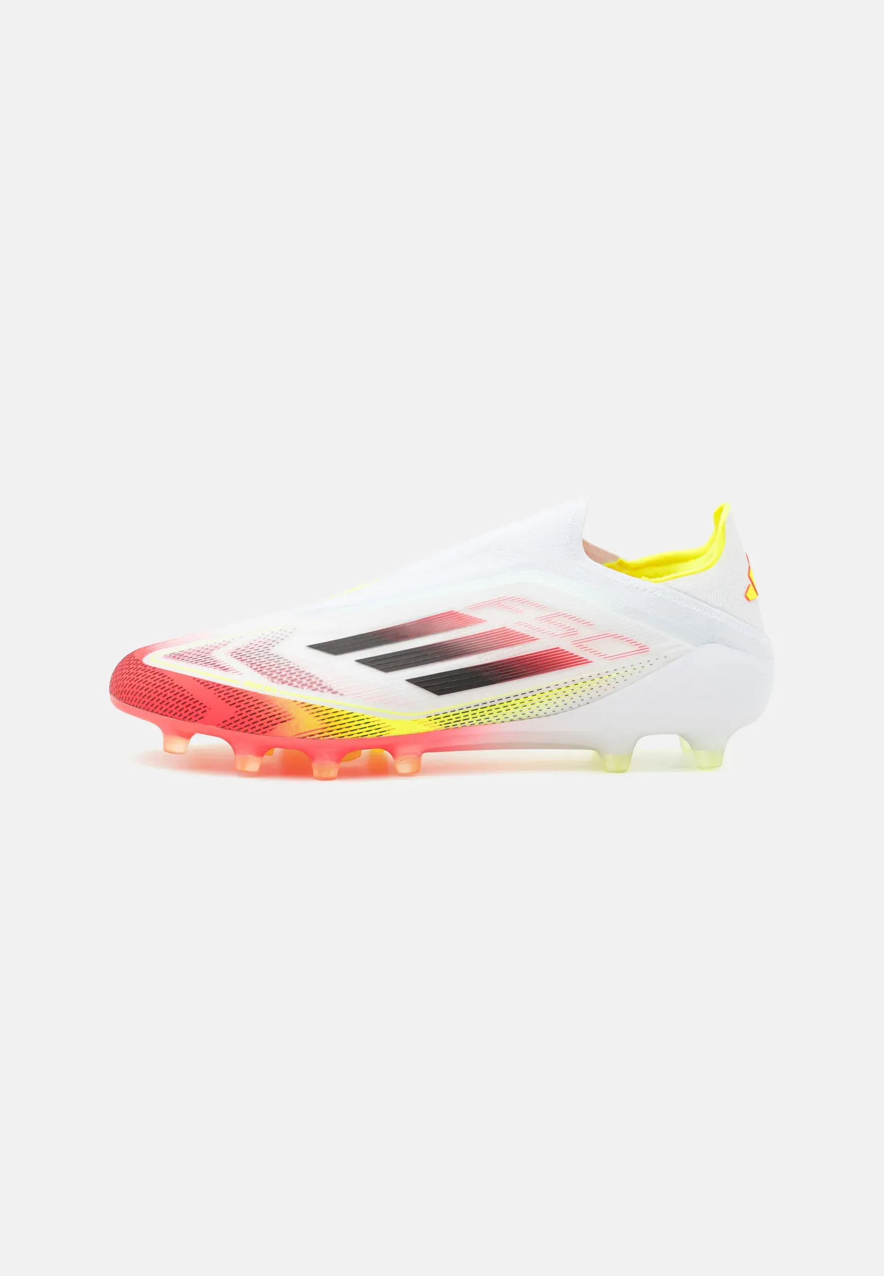 Фото № 1 с приближением к товару «‎F50 ELITE LACELESS ARTIFICIAL GRASS»