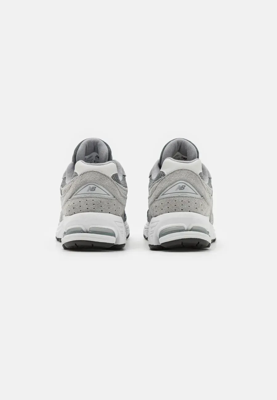 Фото № 3 с приближением к товару «‎M2002 UNISEX»