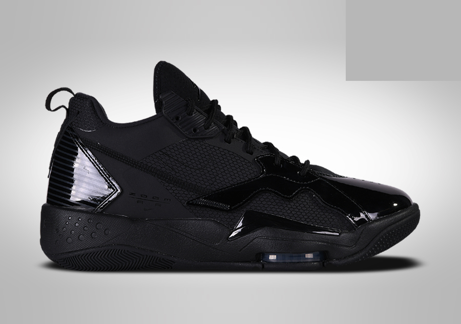 Фото № 1 с приближением к товару «‎Nike Air Jordan Zoom 92 Triple »