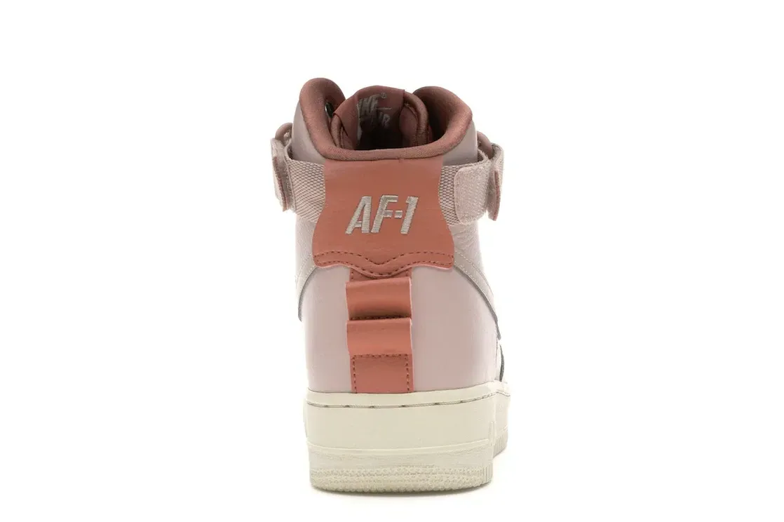 Фото № 4 с приближением к товару «‎Nike Air Force 1 High Utility Particle Beige »