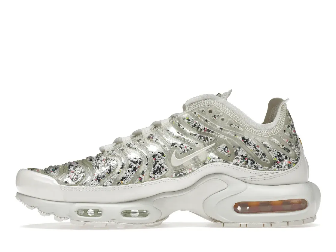 Фото № 3 с приближением к товару «‎Nike Air Max Plus Phantom Silver »