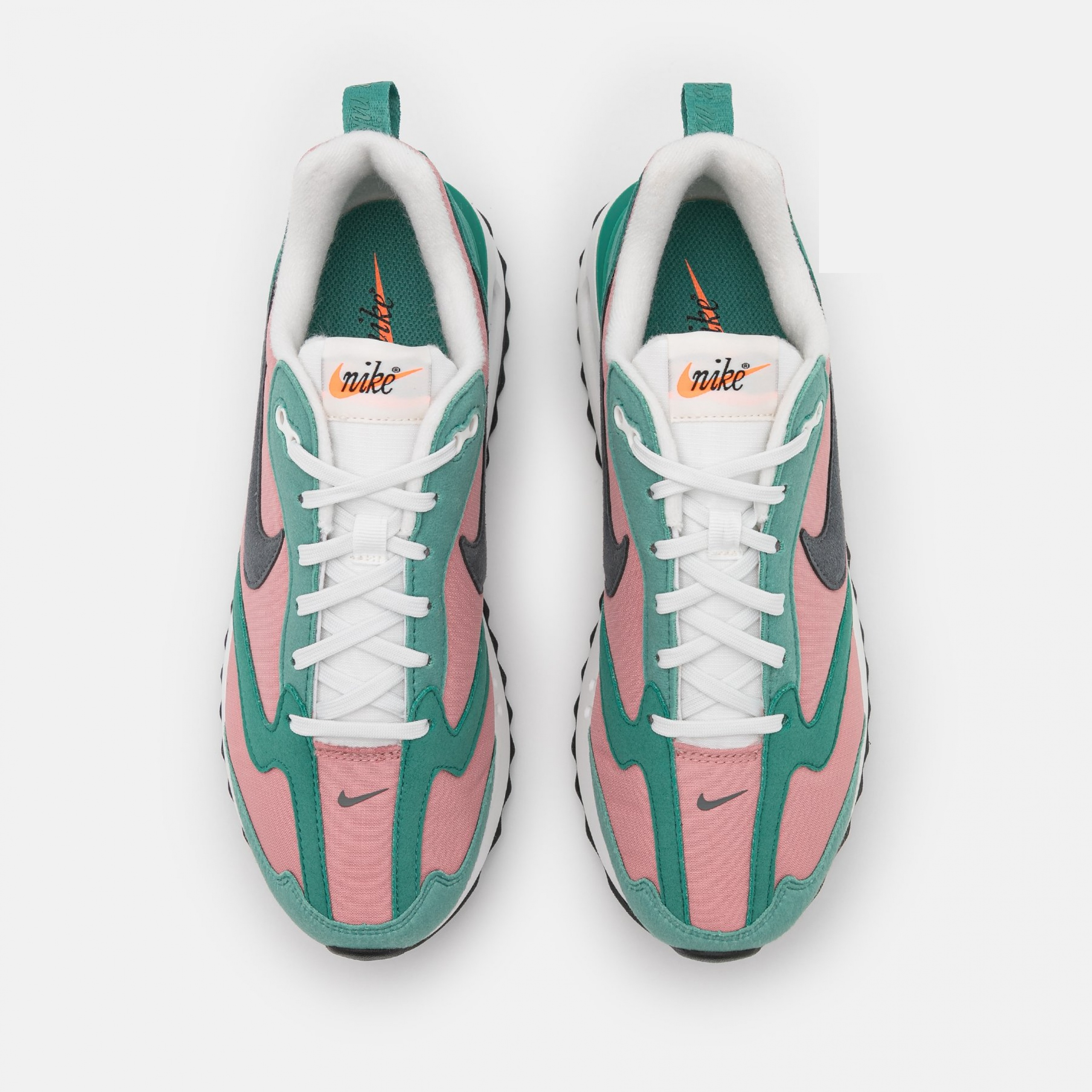 Фото № 3 с приближением к товару «‎Nike Air Max Dawn »