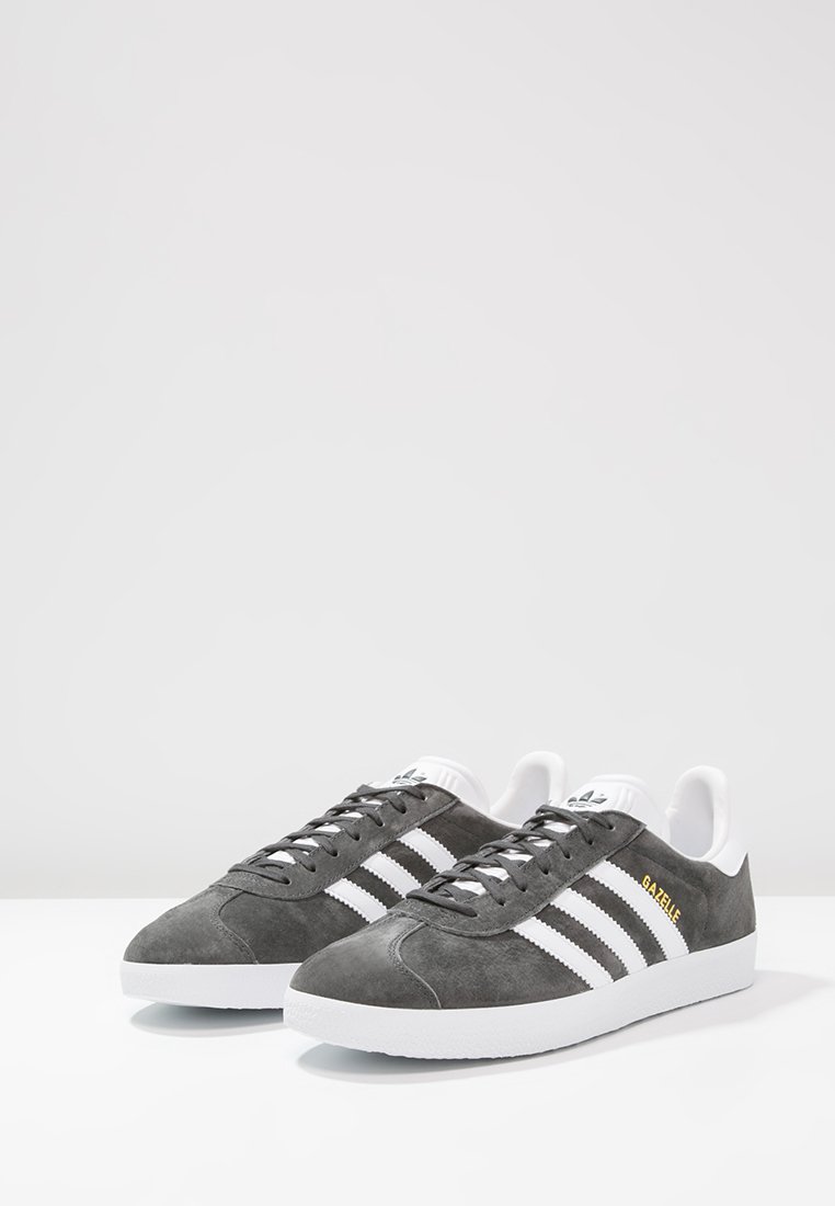 Фото № 3 с приближением к товару «‎Adidas Gazelle »