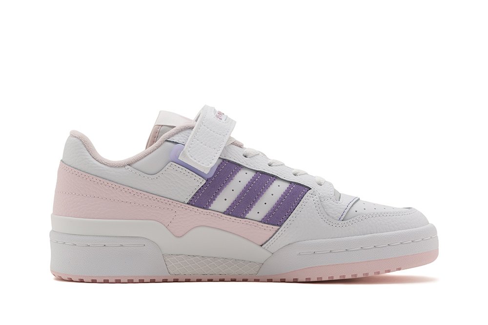 Фото № 3 с приближением к товару «‎Adidas Forum »